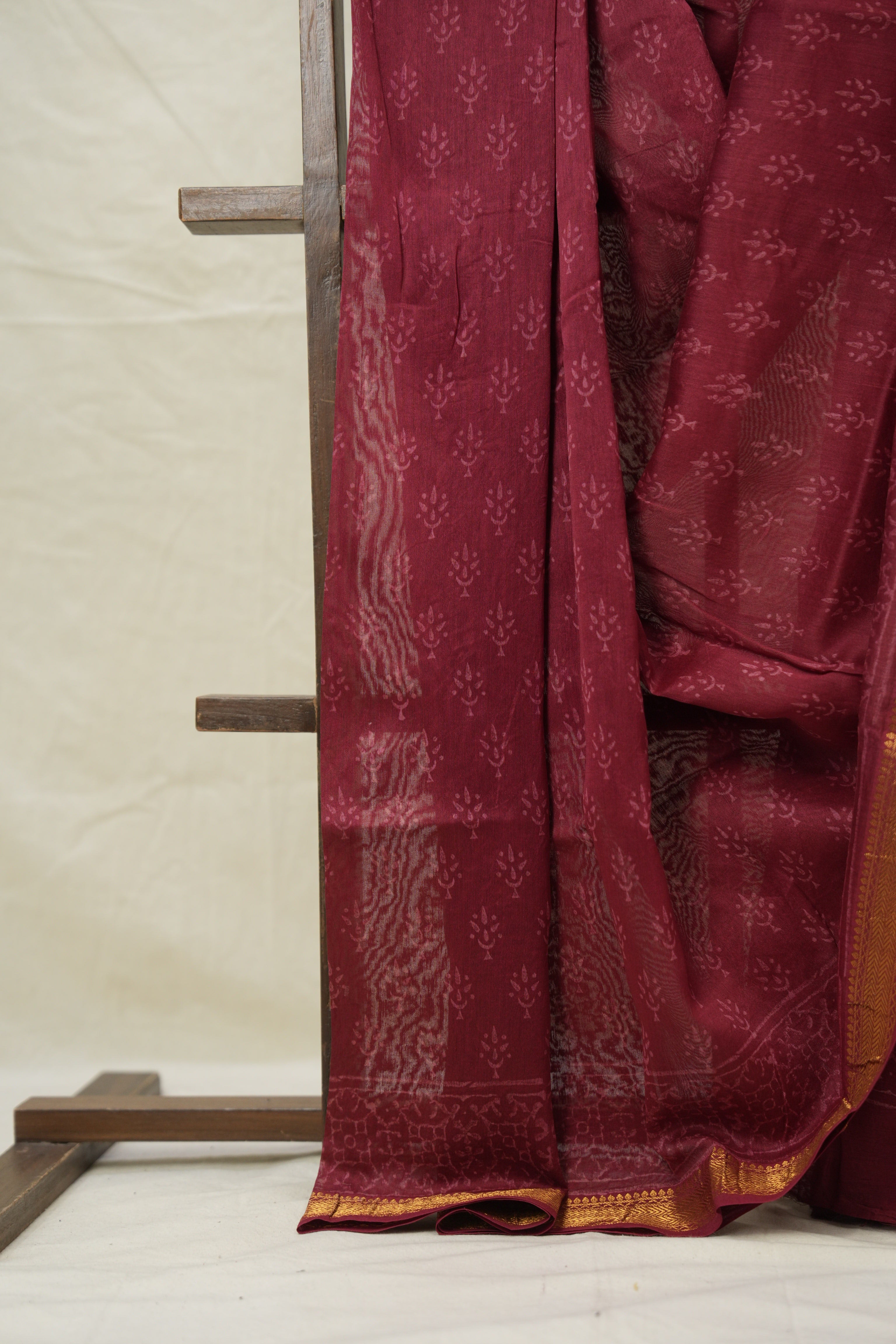 Maroon HBP Cotton Silk Saree With Maheshwari Border - SRMCSS1532