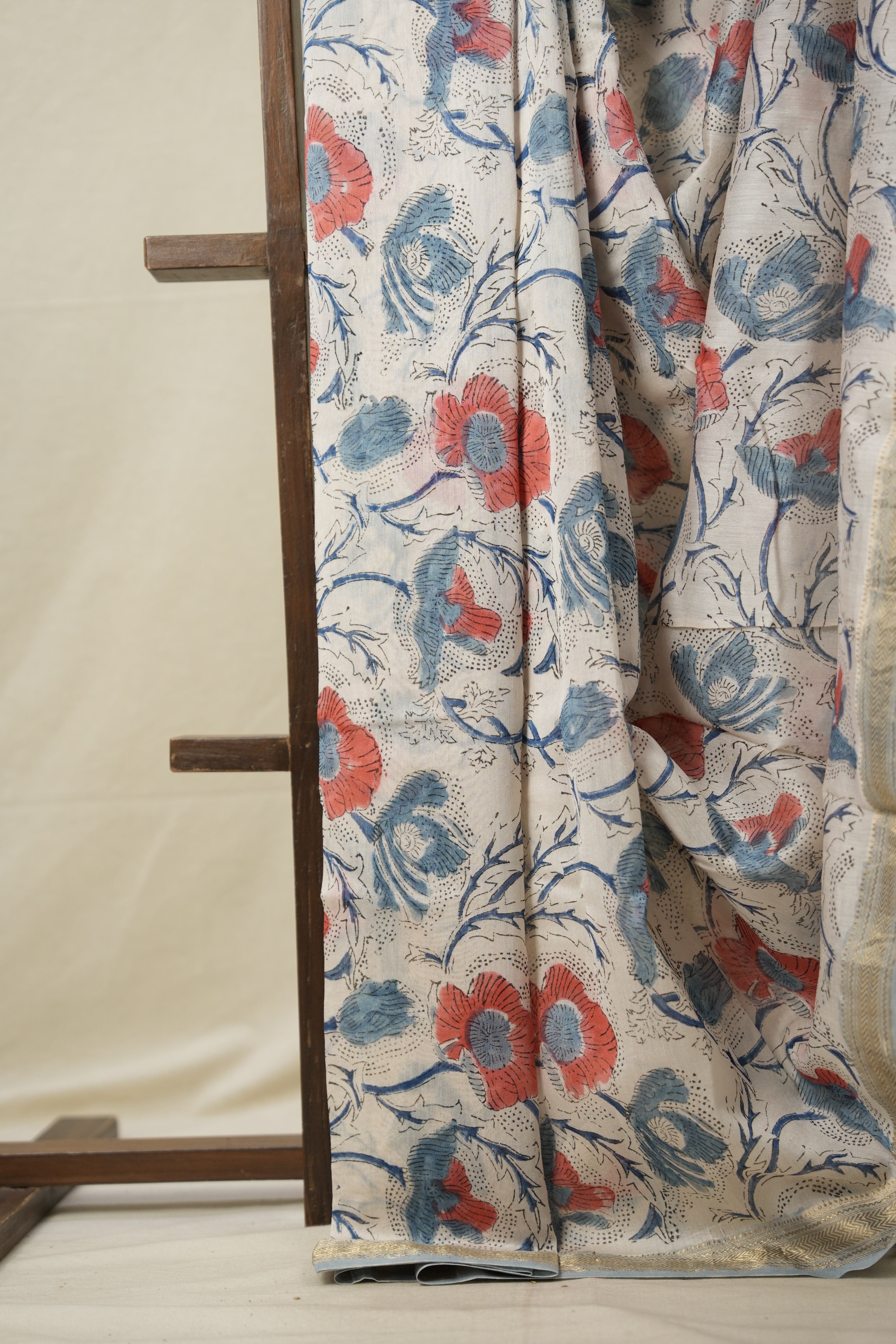 White- Blue HBP Cotton Silk Saree With Maheshwari Border - SRWBCSS1325