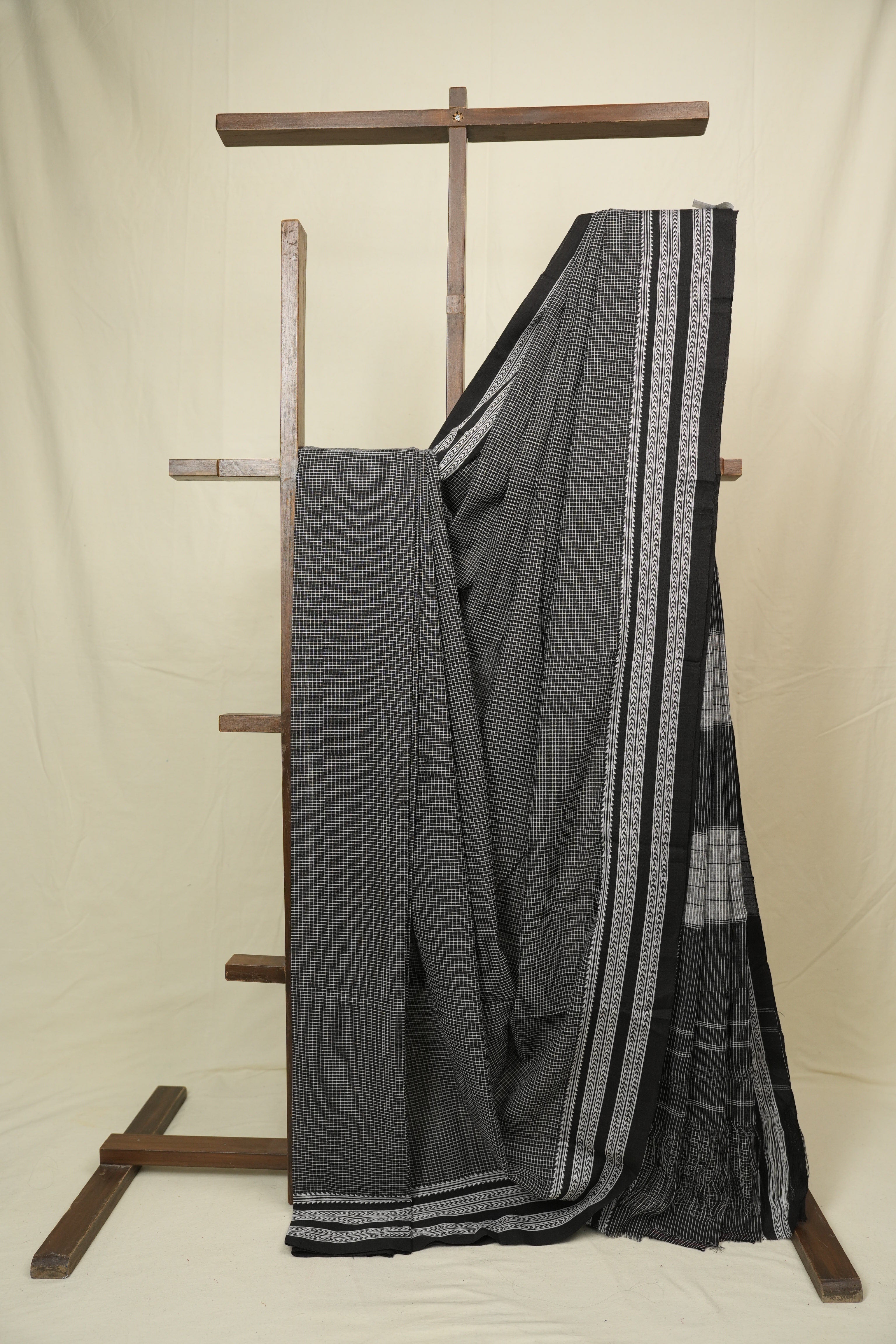 Black Small Checks Cotton Patteda Anchu Saree - SRBCCPAS352