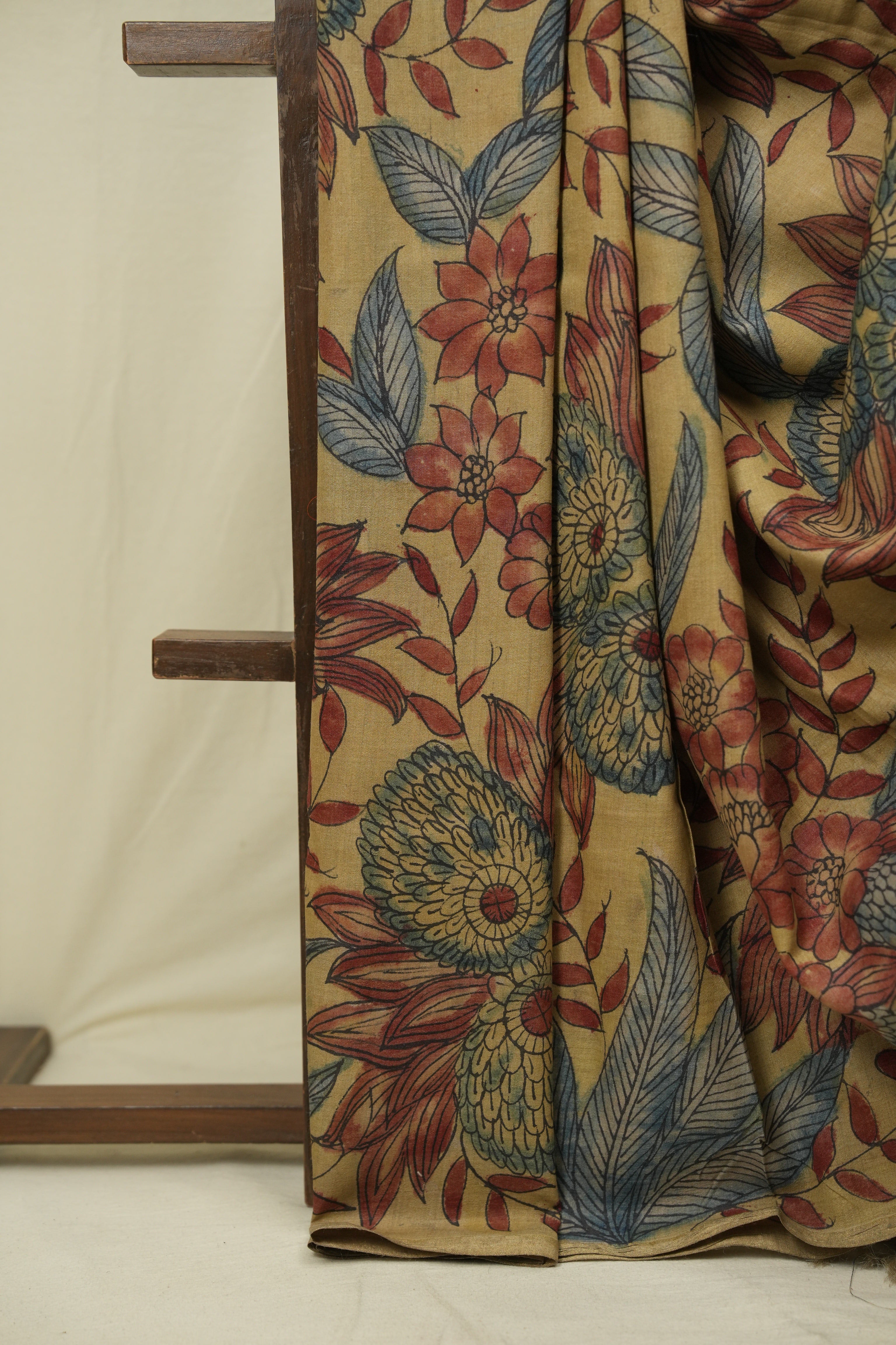 Cream Beige Kalamkari Tussar Silk Saree - SRCBKTSS51
