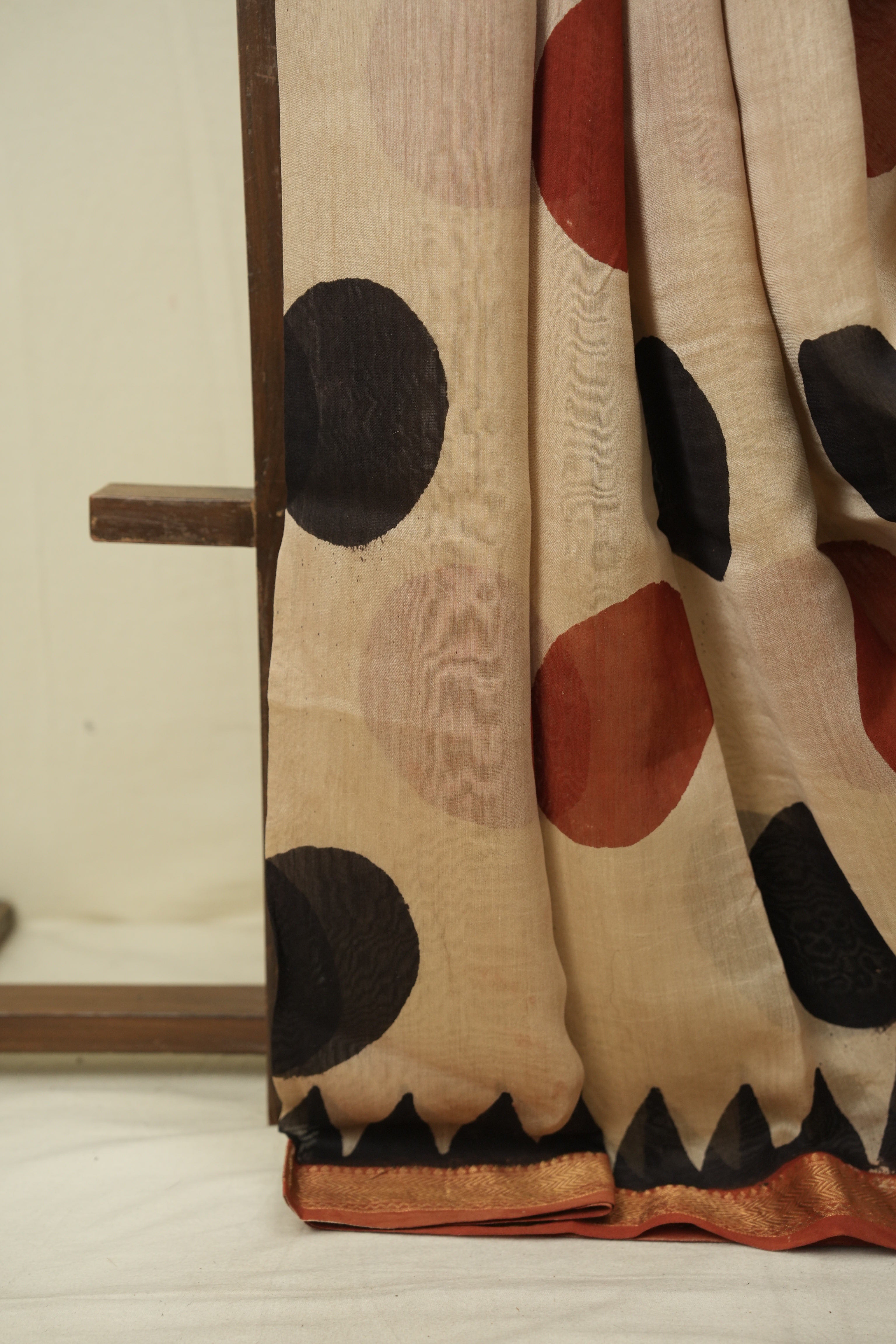Cream HBP Cotton Silk Saree With Maheshwari Border - SRCCSS1719