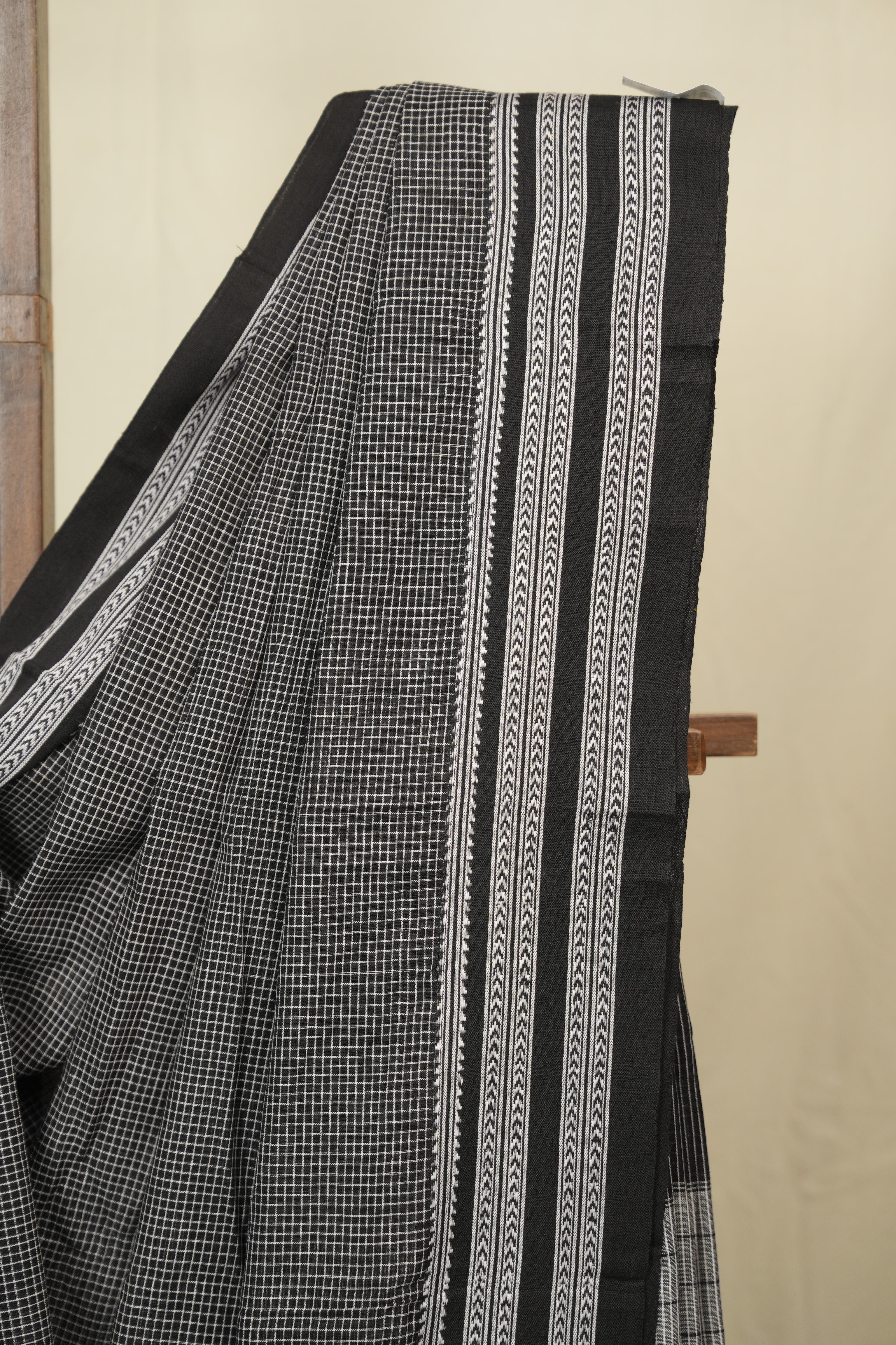 Black Small Checks Cotton Patteda Anchu Saree - SRBCCPAS352