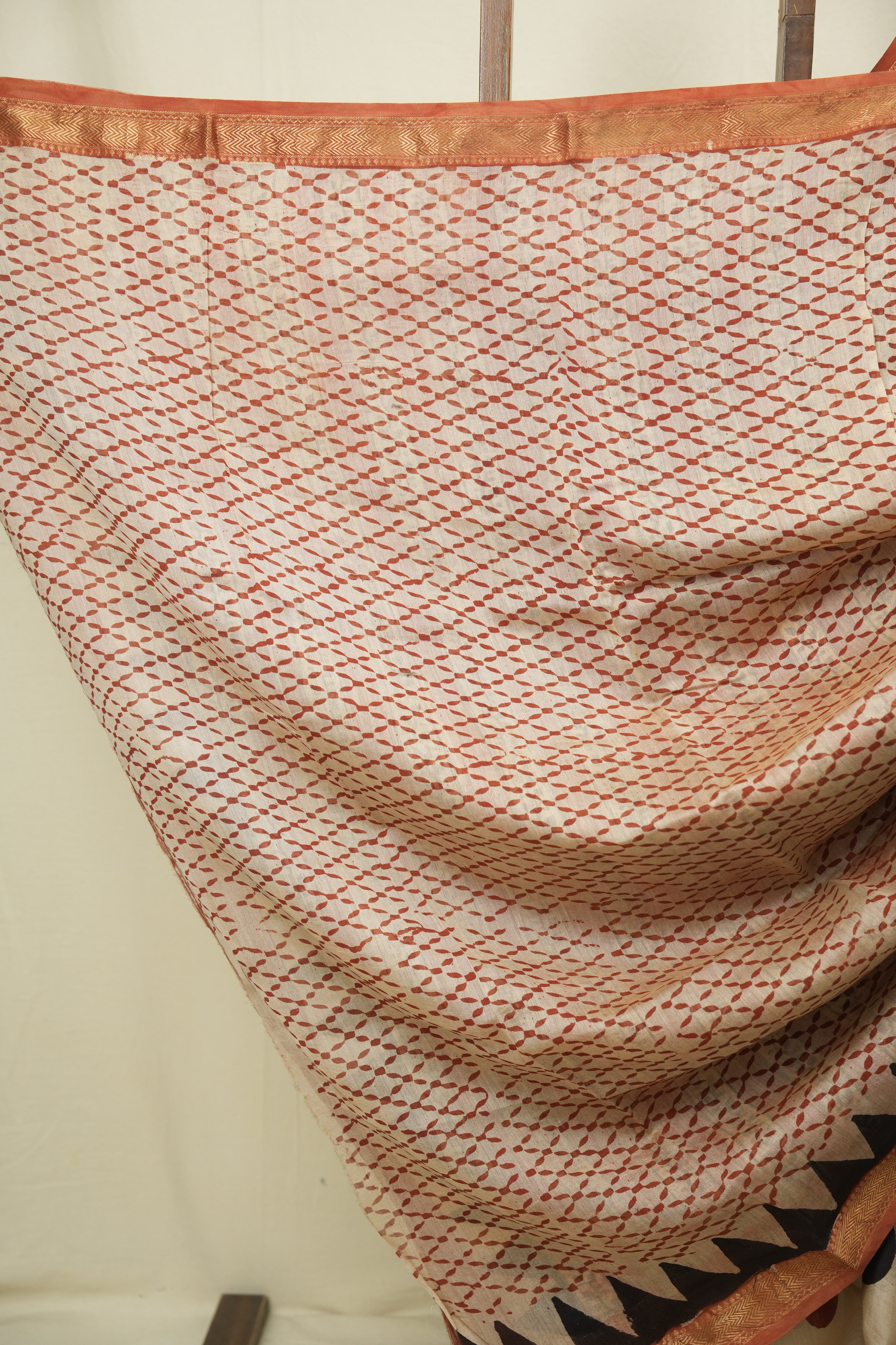 Cream HBP Cotton Silk Saree With Maheshwari Border - SRCCSS1719