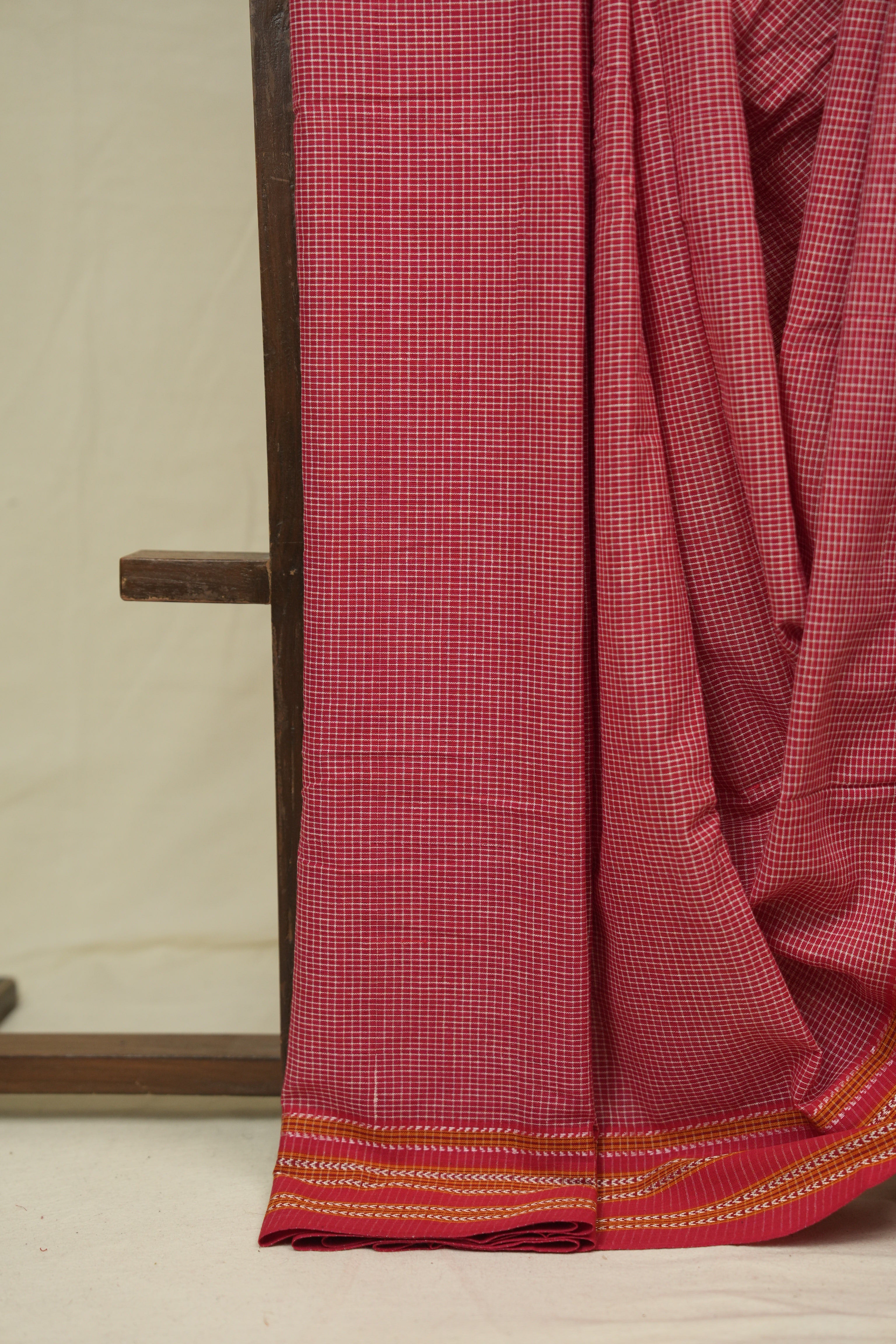 Red Small Checks Cotton Patteda Anchu Saree - SRRSCPAS353