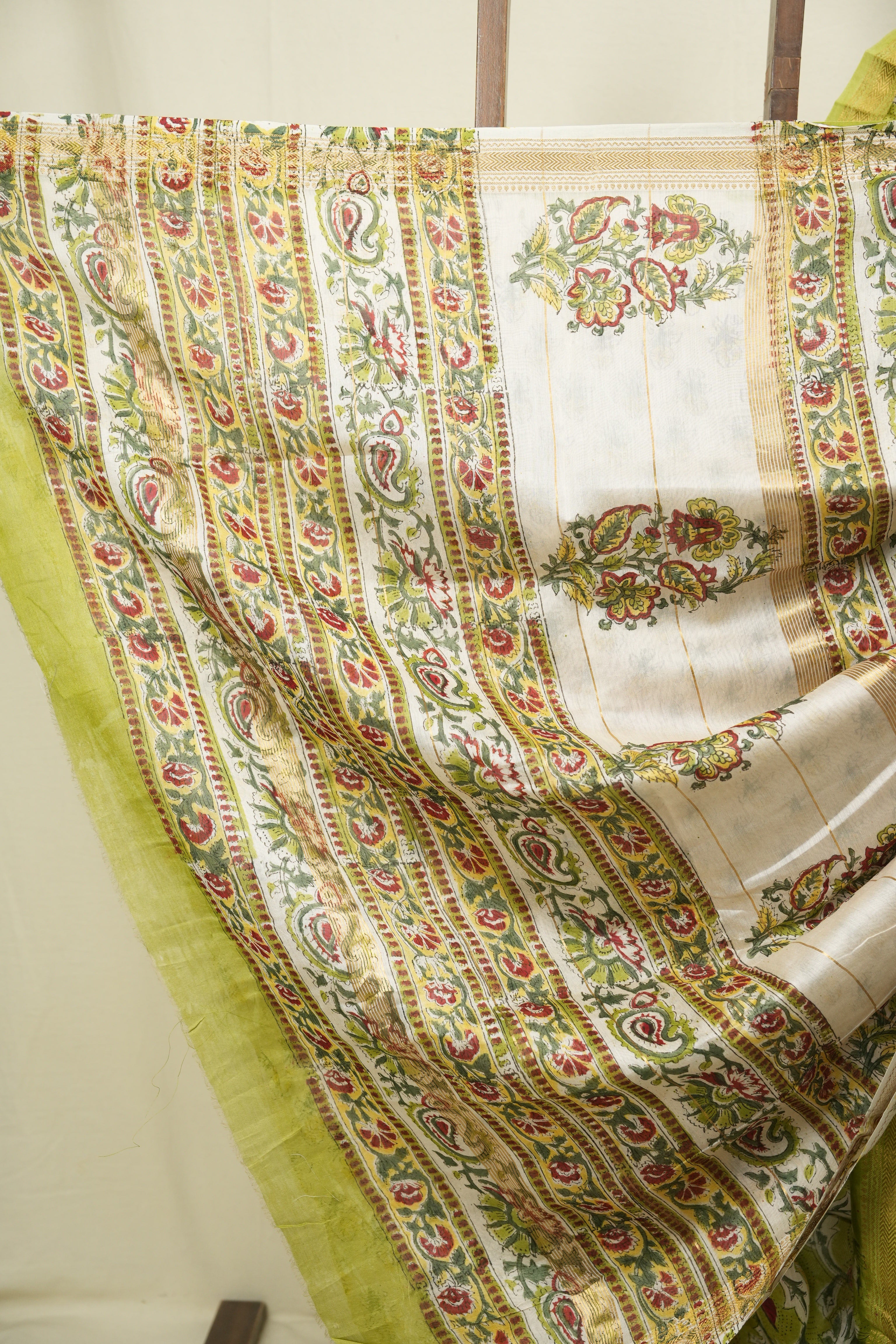Light Green HBP Cotton Silk Saree With Maheshwari Border - SRGCSS1721