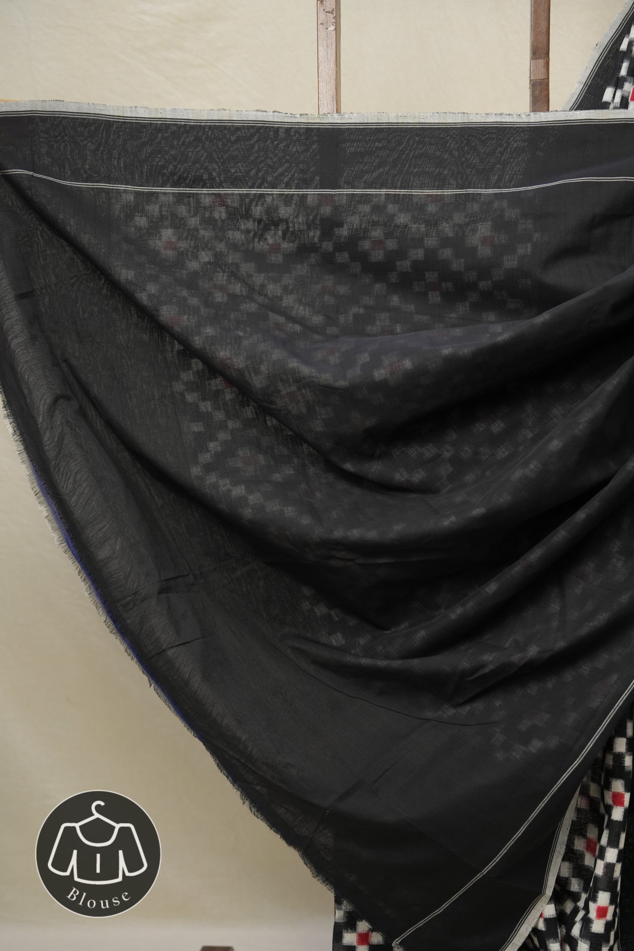 Black Red Pochampalli Cotton Ikat Saree - SRBRPCIS635