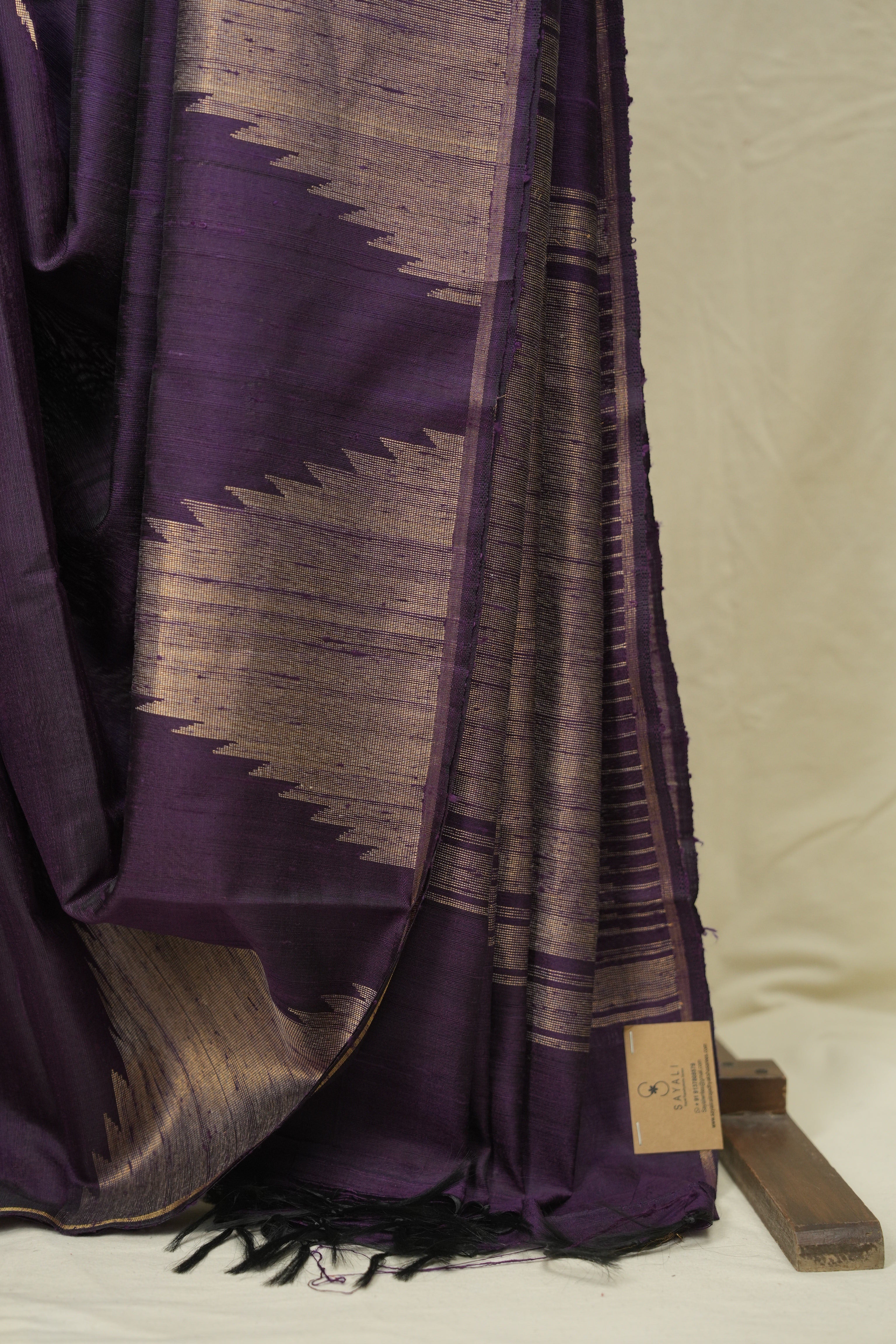 Deep Purple Raw Silk Saree - SRDPRSS1016