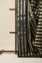 Black Gold Silk Paithani Saree - Saavari - SSBGSPS21