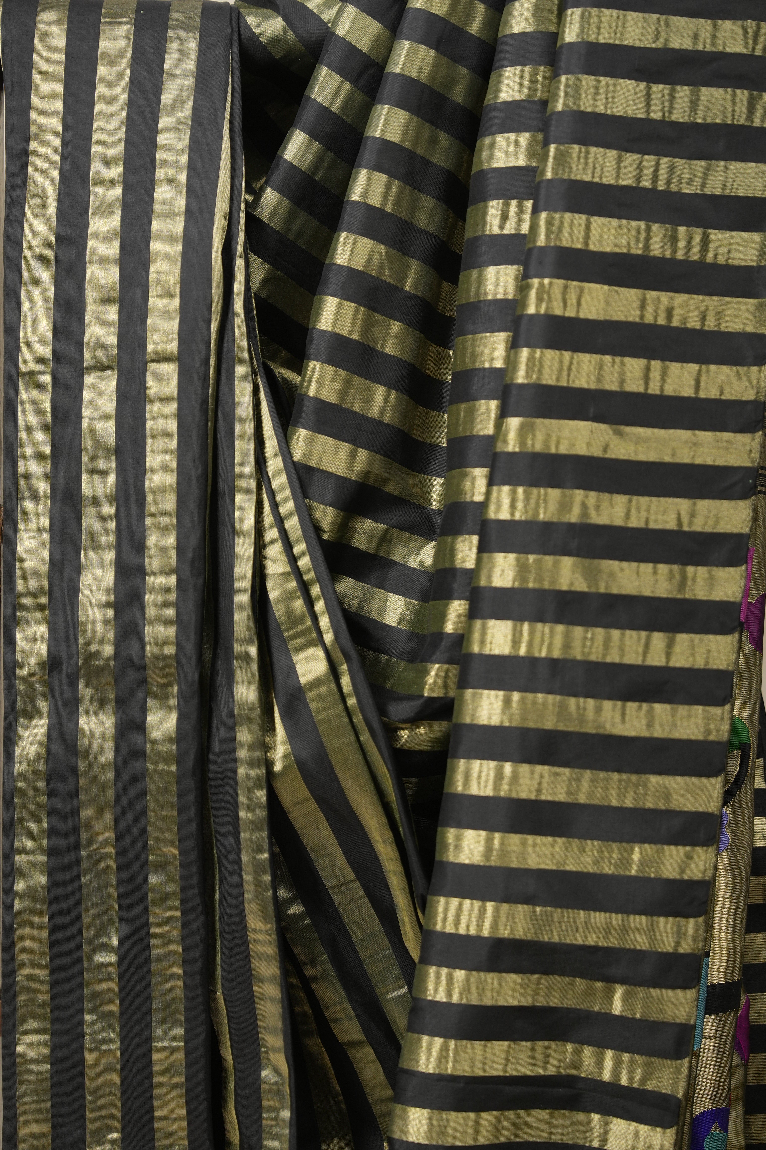 Black Gold Silk Paithani Saree - Saavari - SSBGSPS21