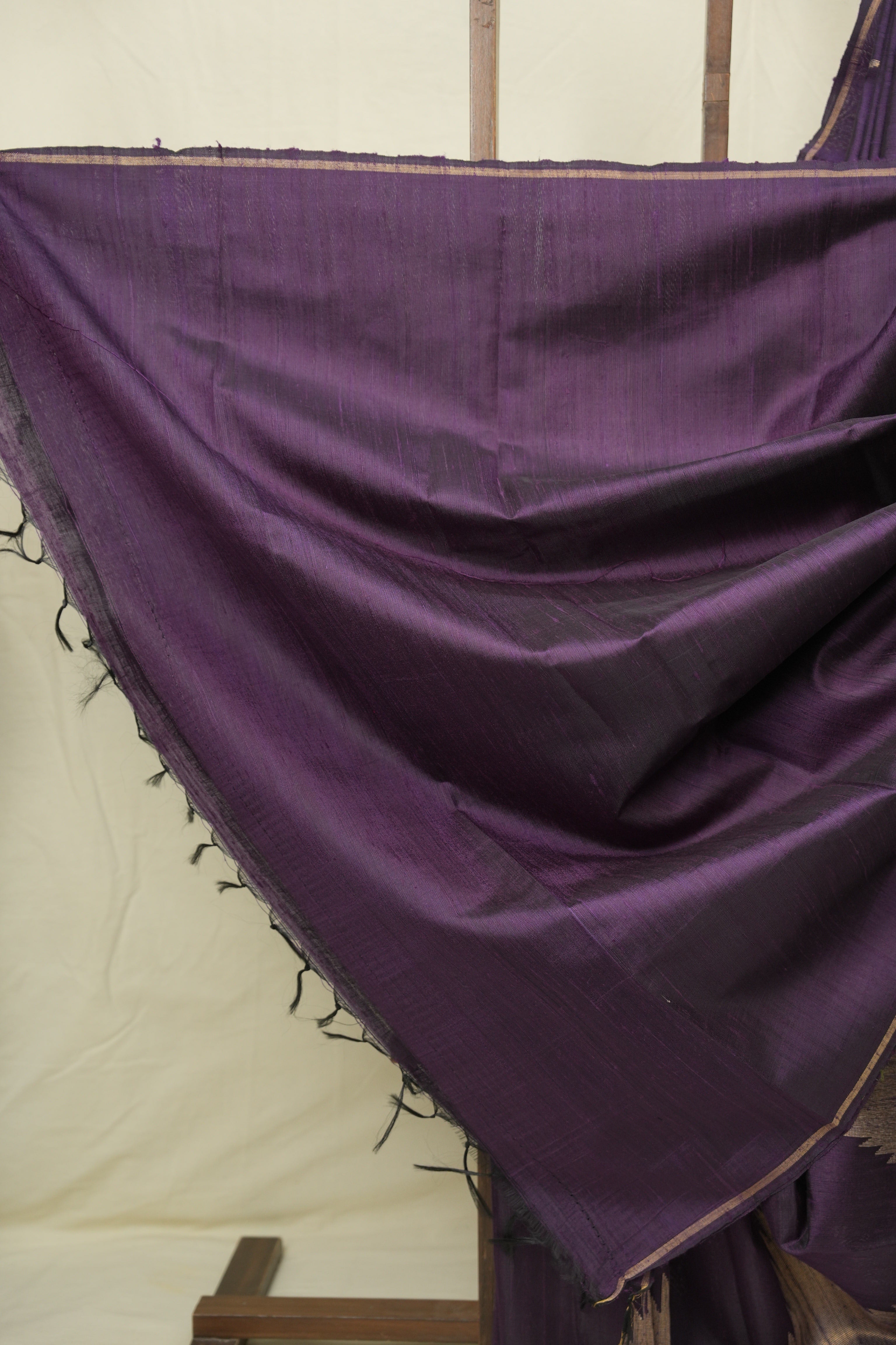 Deep Purple Raw Silk Saree - SRDPRSS1016