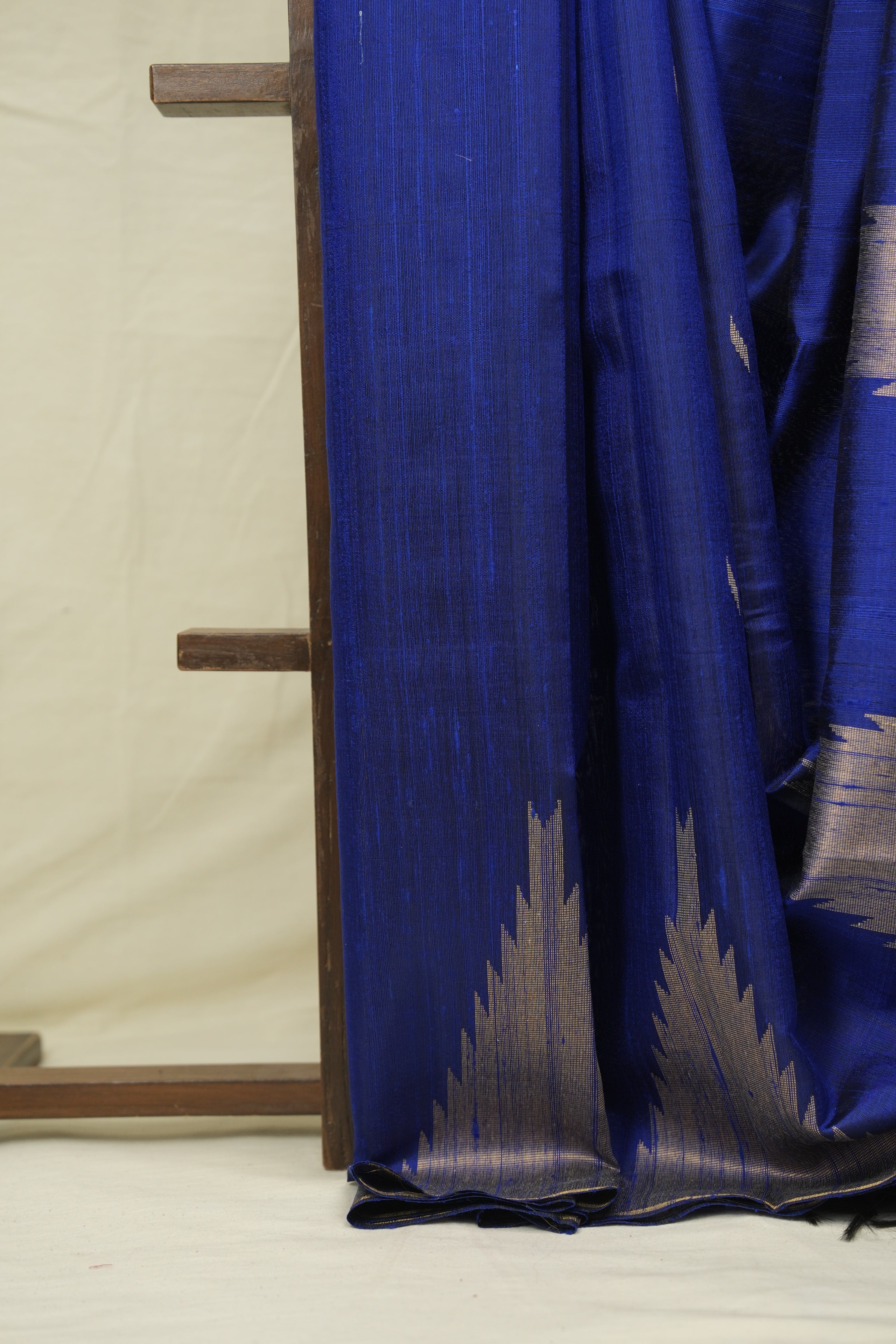Royal Blue Raw Silk Saree - SRRBRSS1017
