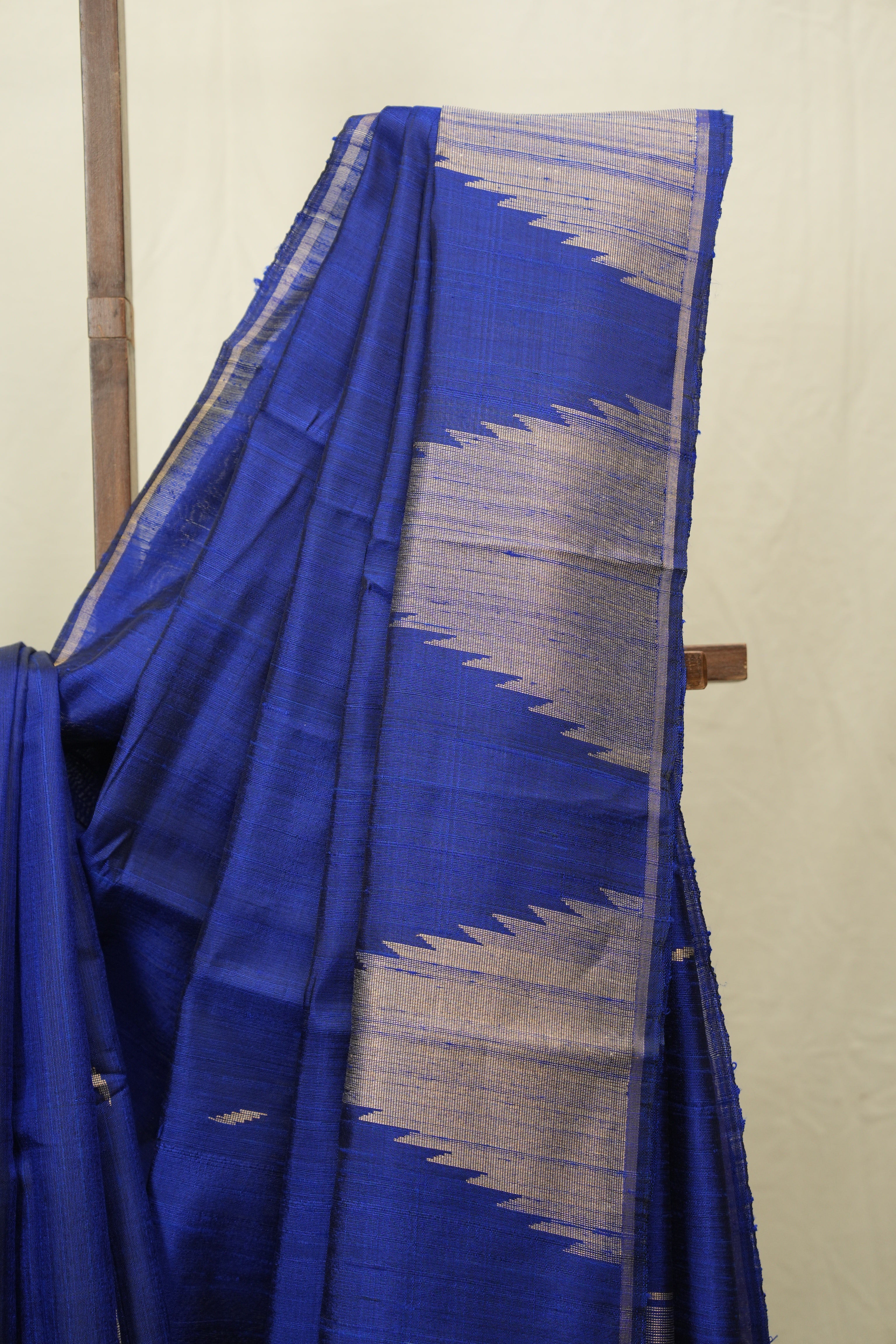 Royal Blue Raw Silk Saree - SRRBRSS1017