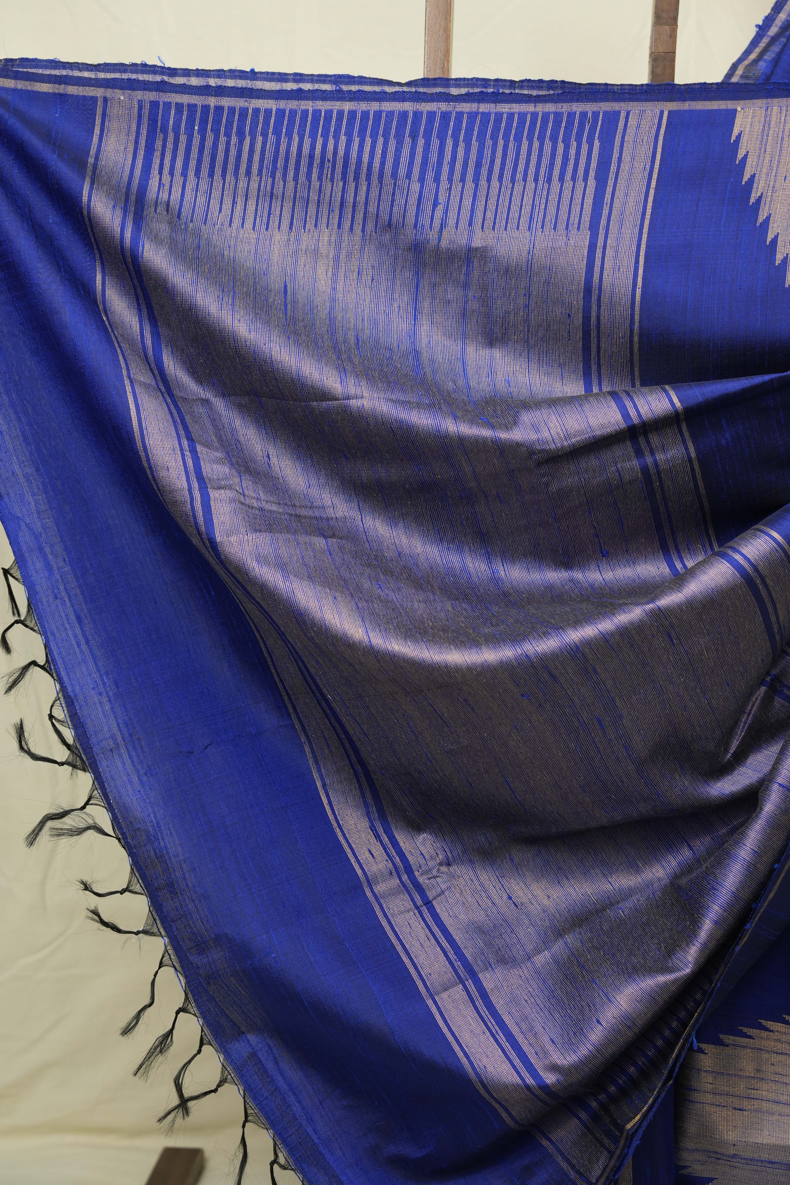 Royal Blue Raw Silk Saree - SRRBRSS1017