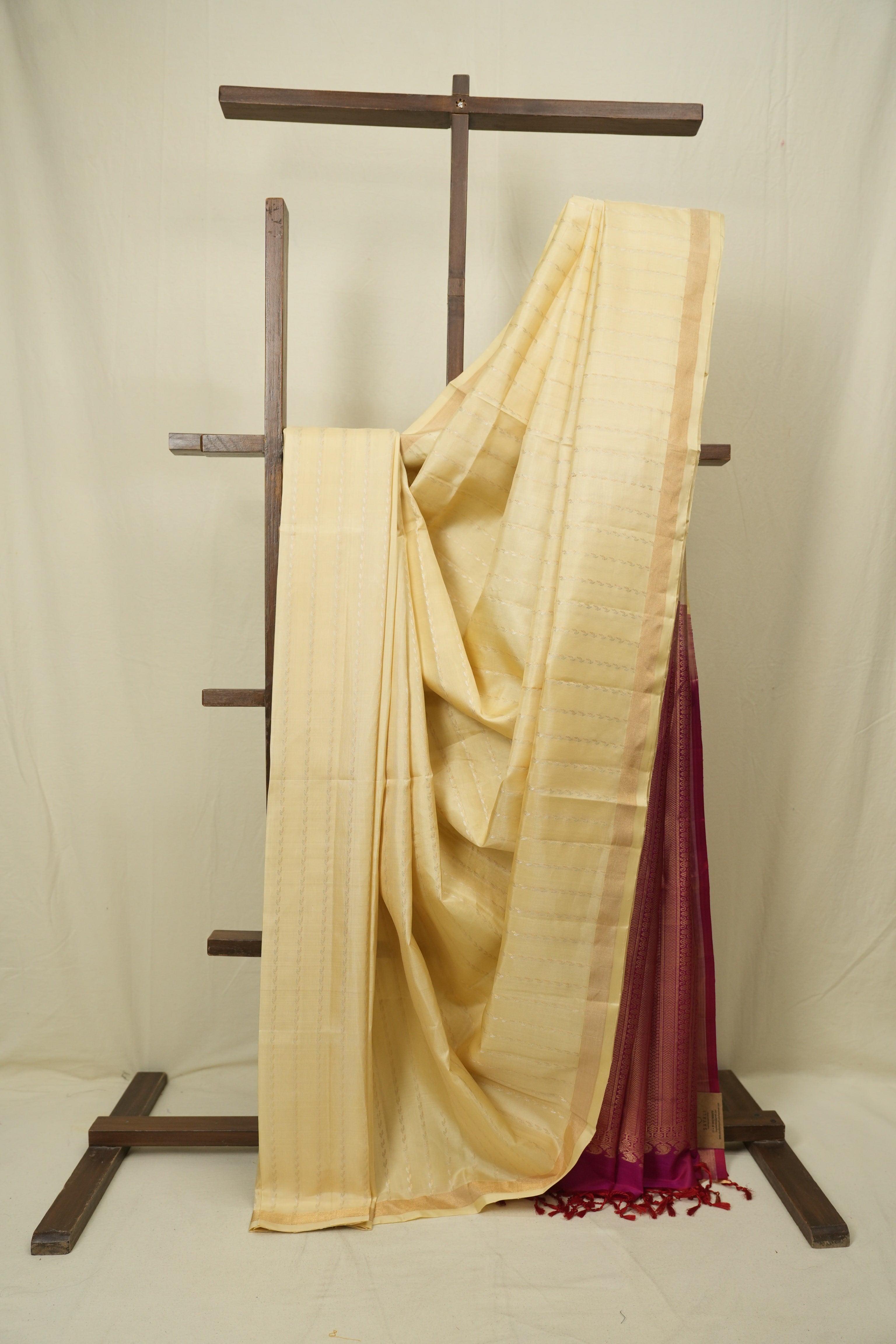 Cream Soft Silk Saree - SRCSSS459