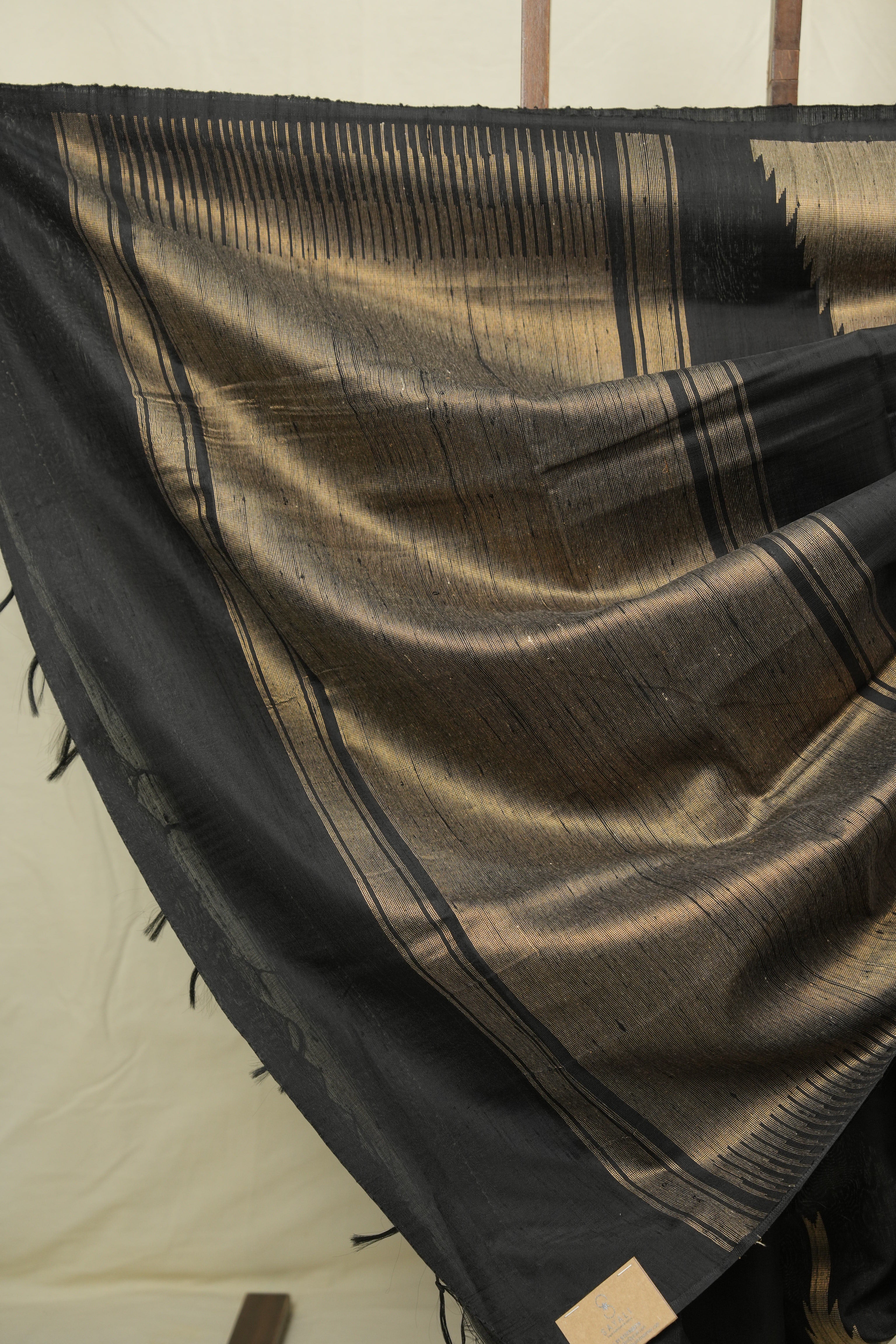 Black Raw Silk Saree - SRBRSS1015