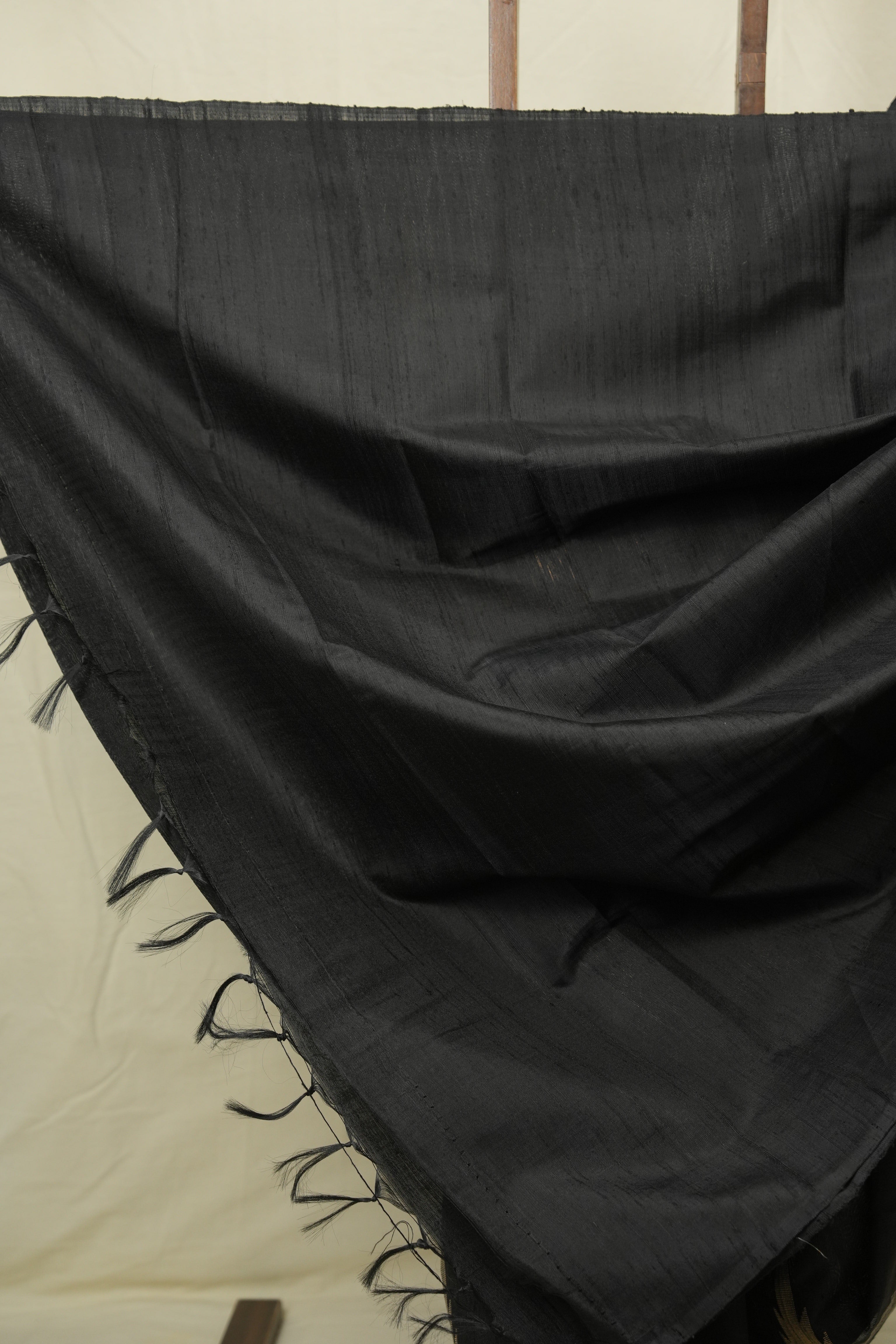 Black Raw Silk Saree - SRBRSS1015