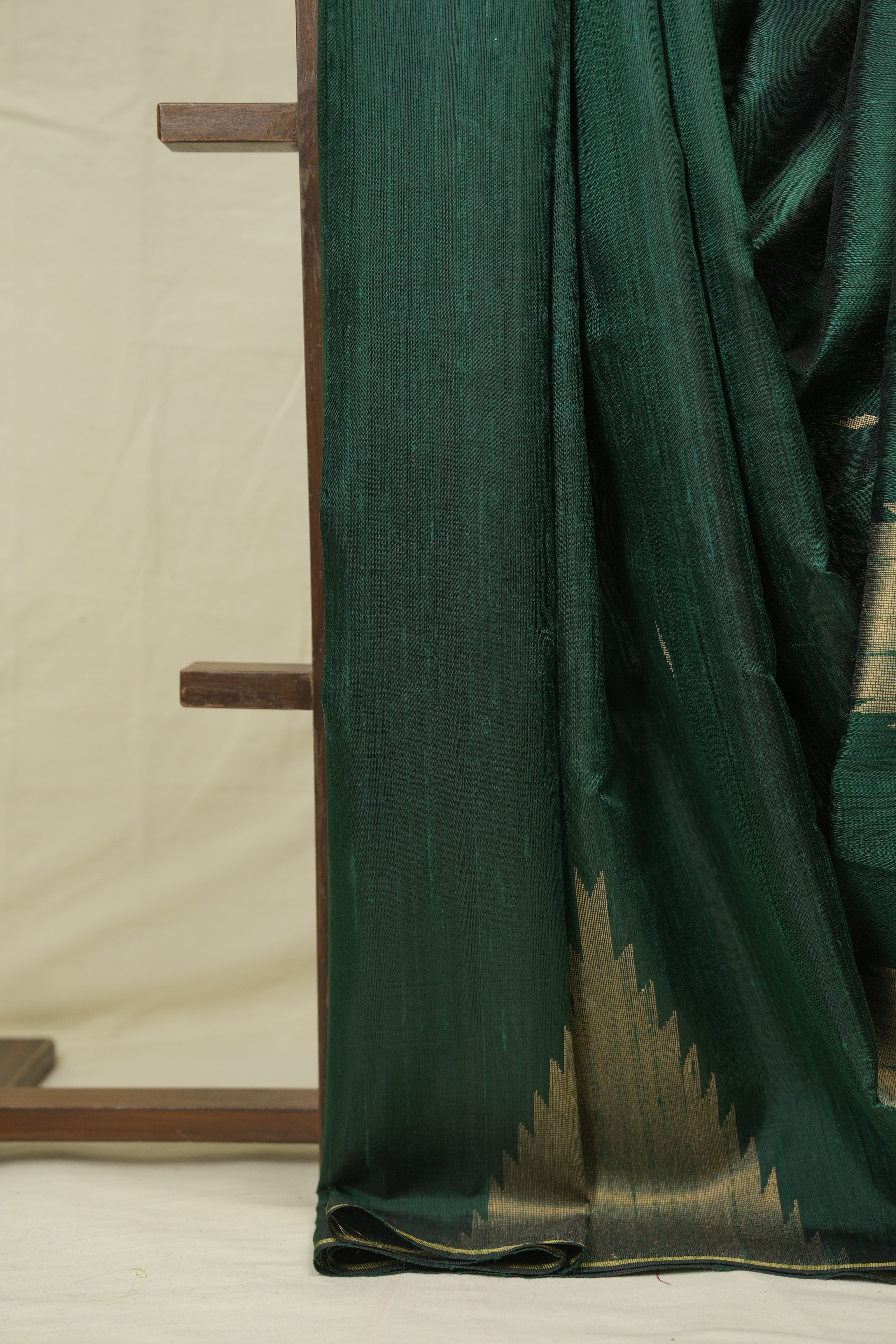 Green Raw Silk Saree - SRGRSS1008