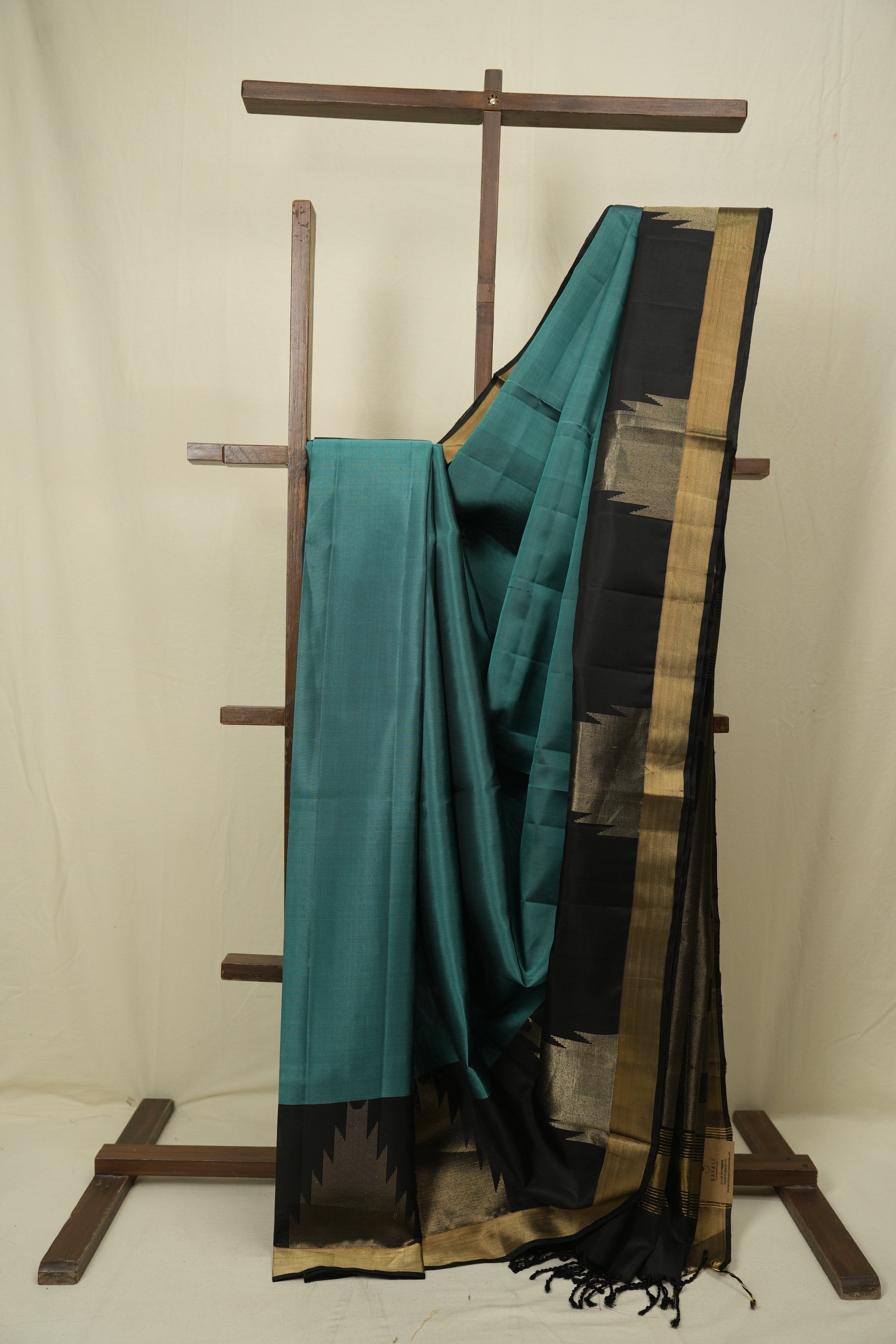 Metallic Green Soft Silk Saree - SRMGSSS463