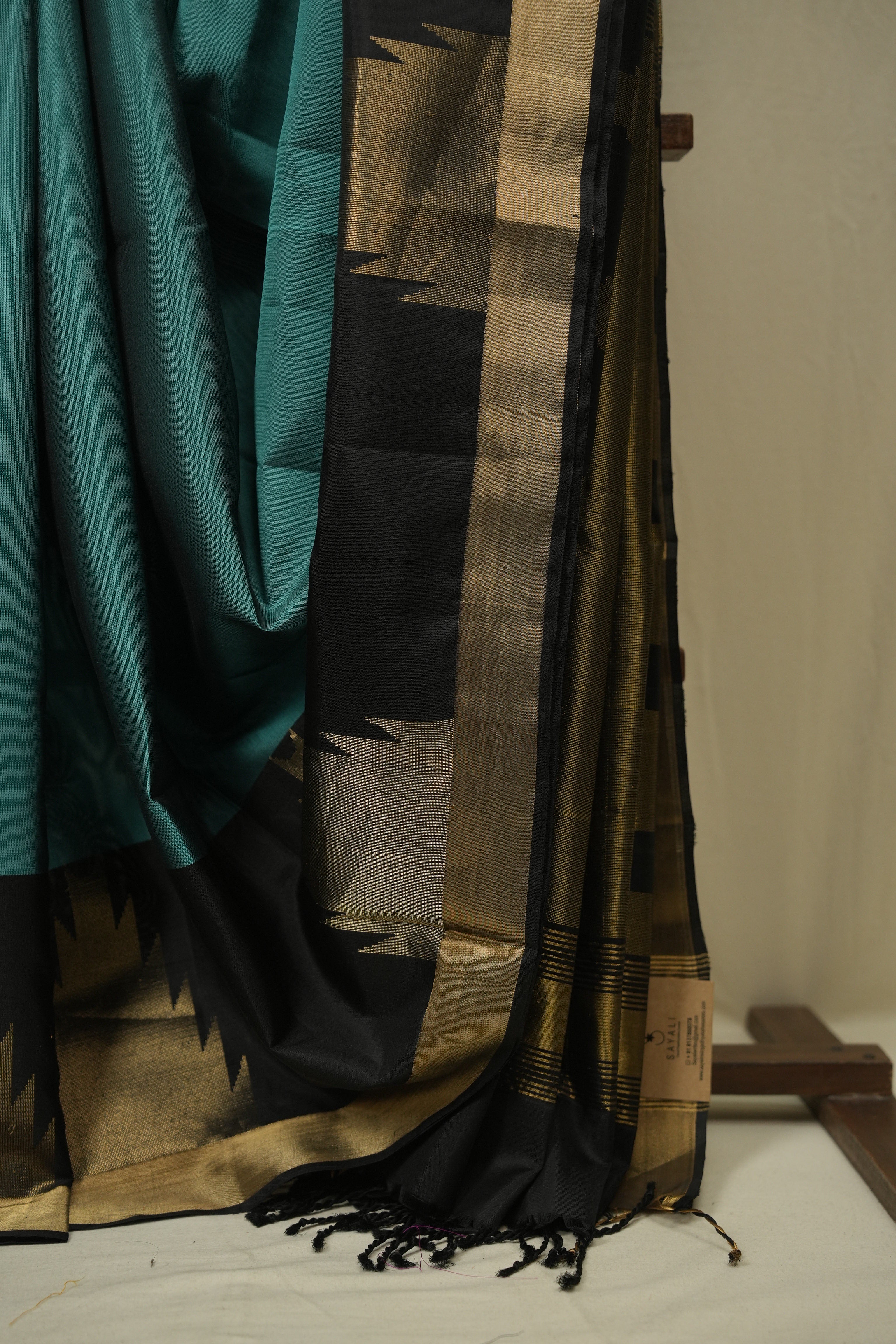 Metallic Green Soft Silk Saree - SRMGSSS463