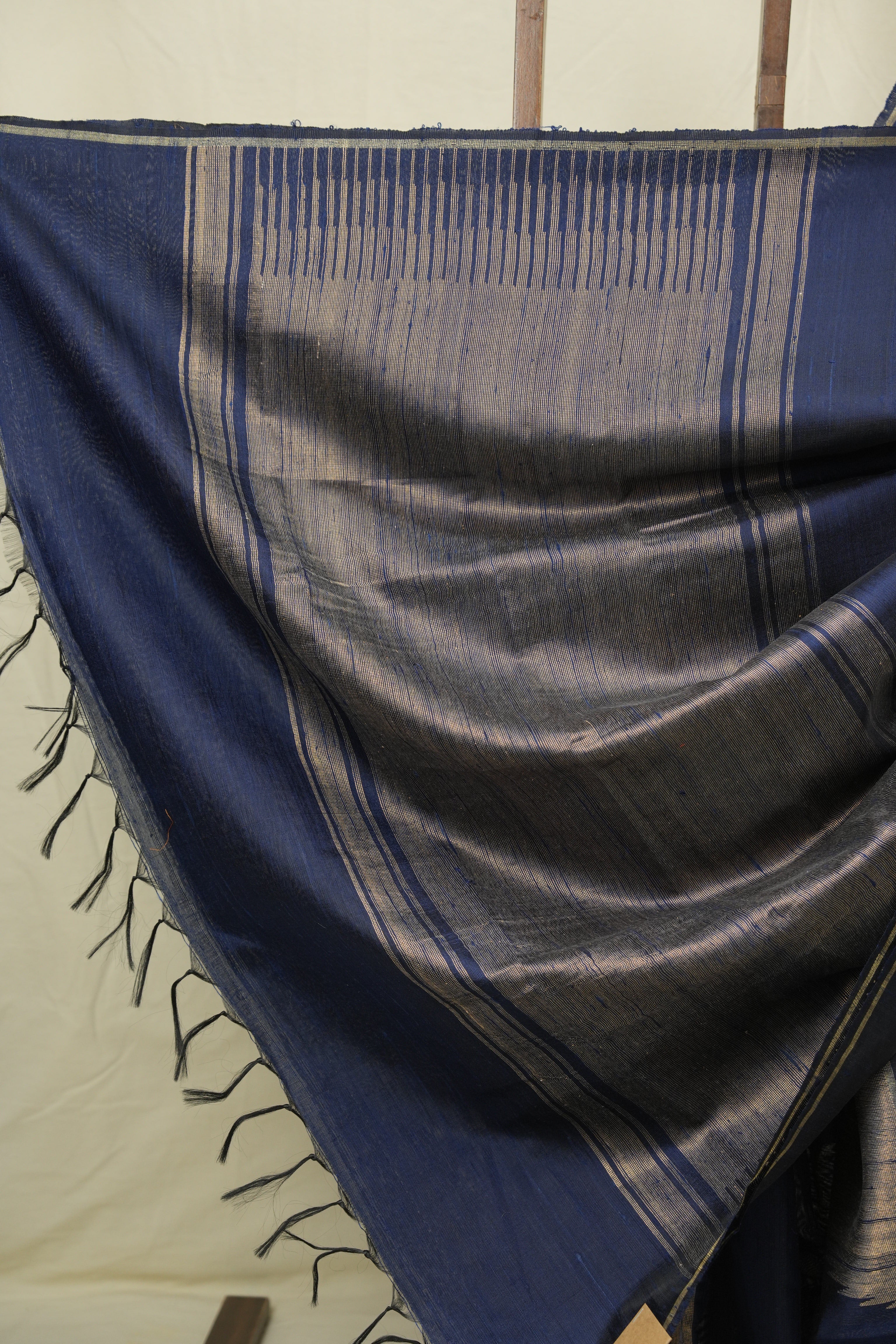 Navy Blue Raw Silk Saree - SRNBRSS1009