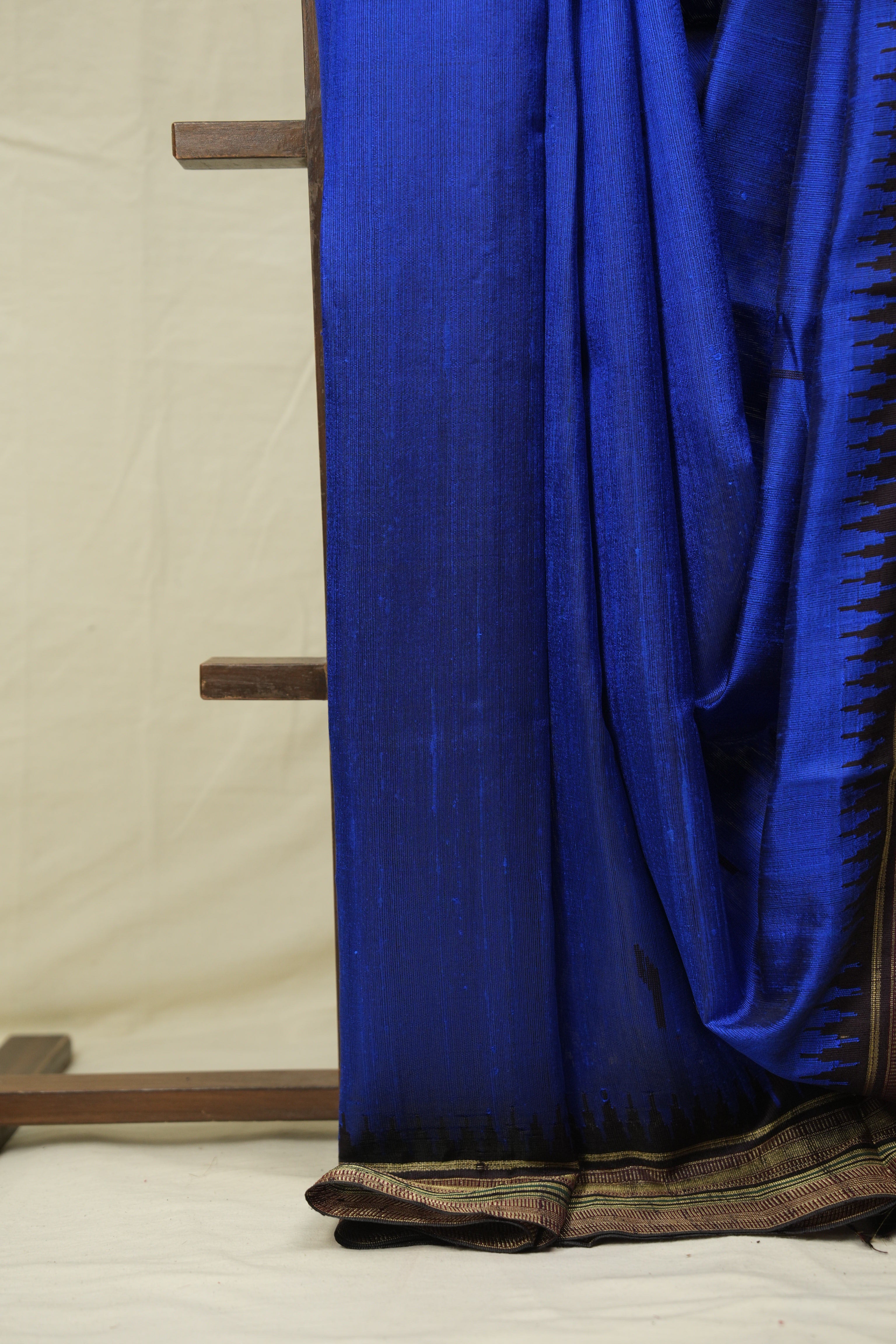 Royal Blue Raw Silk Saree - SRRBRSS1004