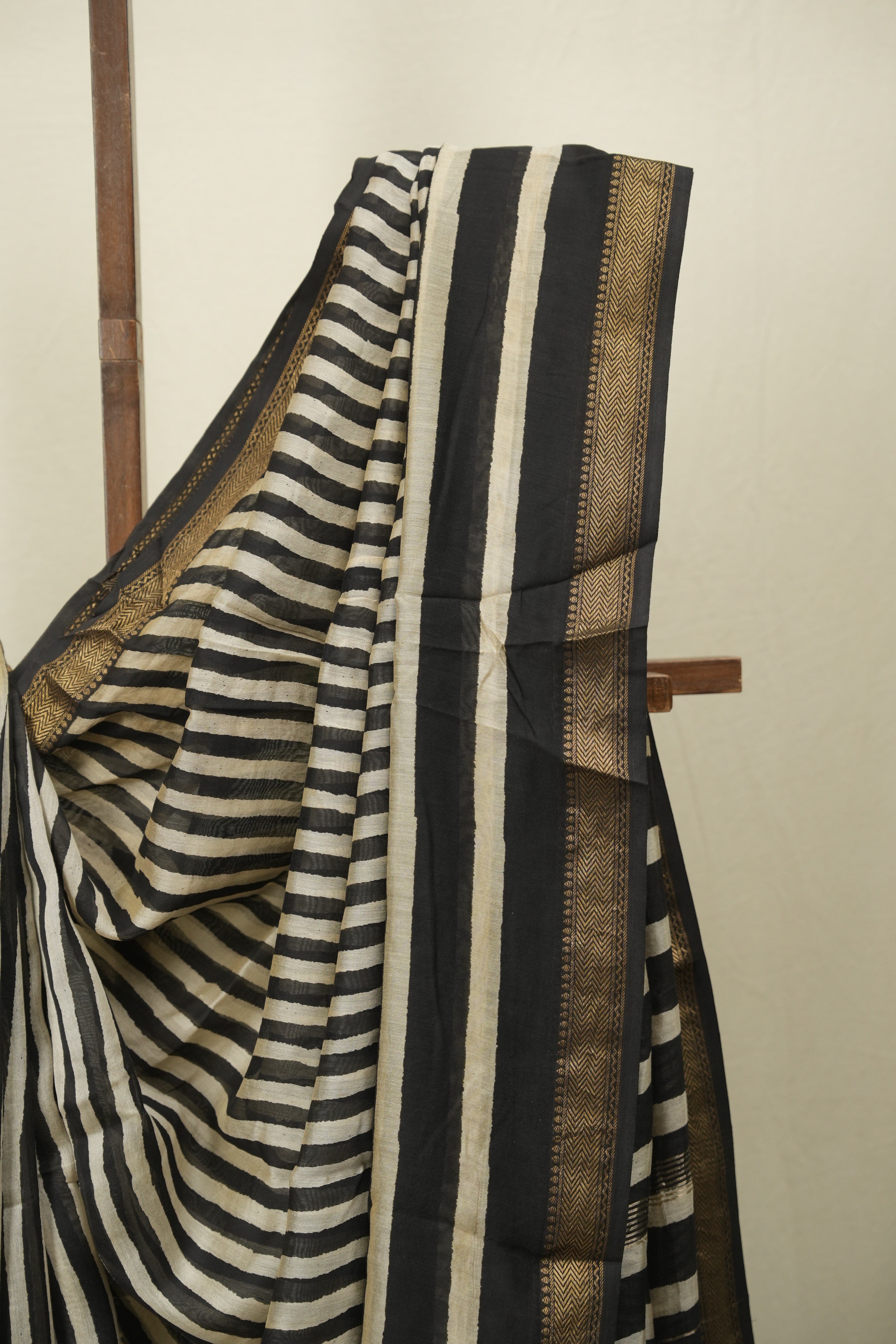 Cream HBP Cotton Silk Saree With Maheshwari Border - SRCCSS1722