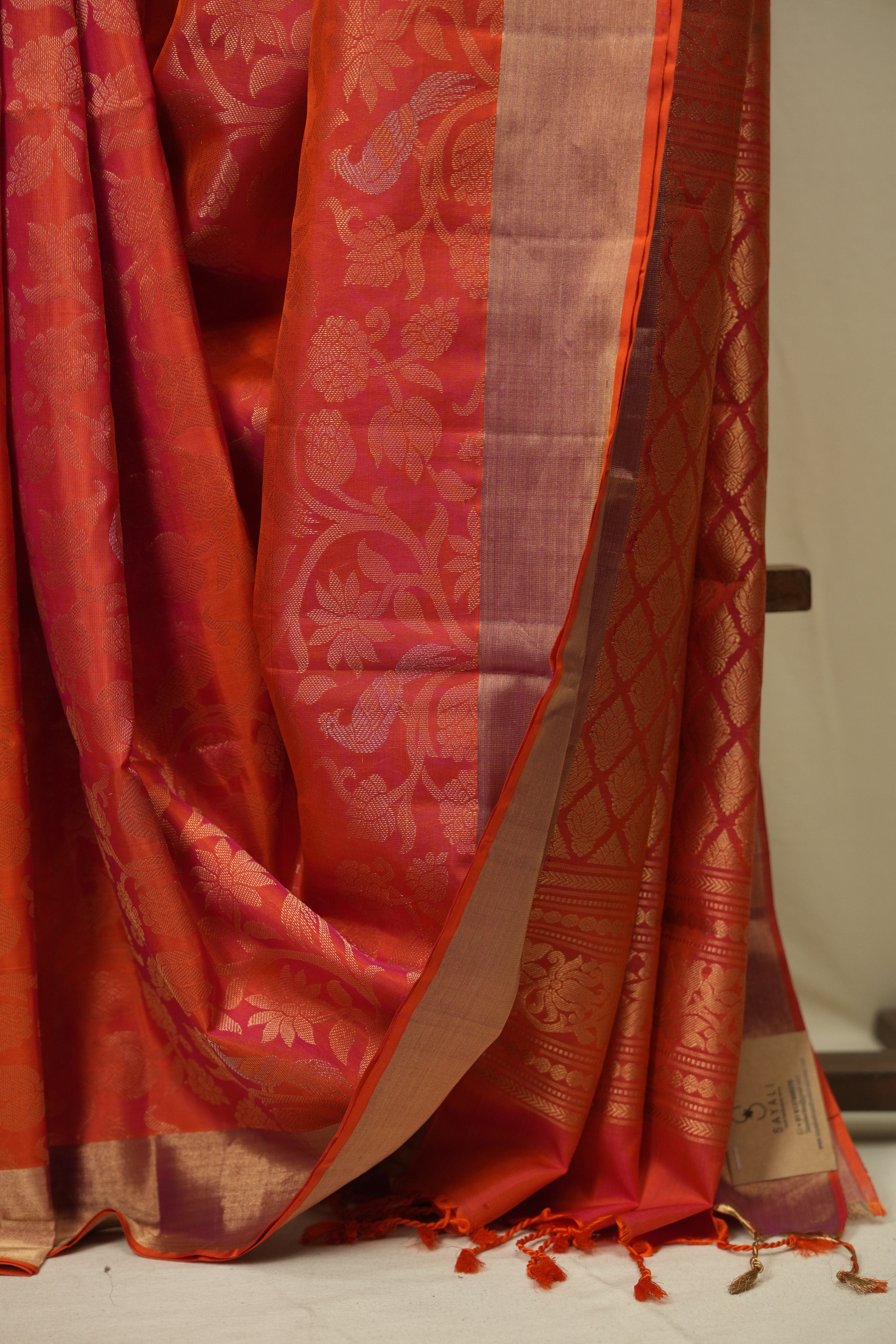 Dual Tone Peach Soft Silk Saree - SRDTPSSS466