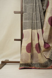 Off- White HBP Cotton Silk Saree With Maheshwari Border - SROWCSS1290