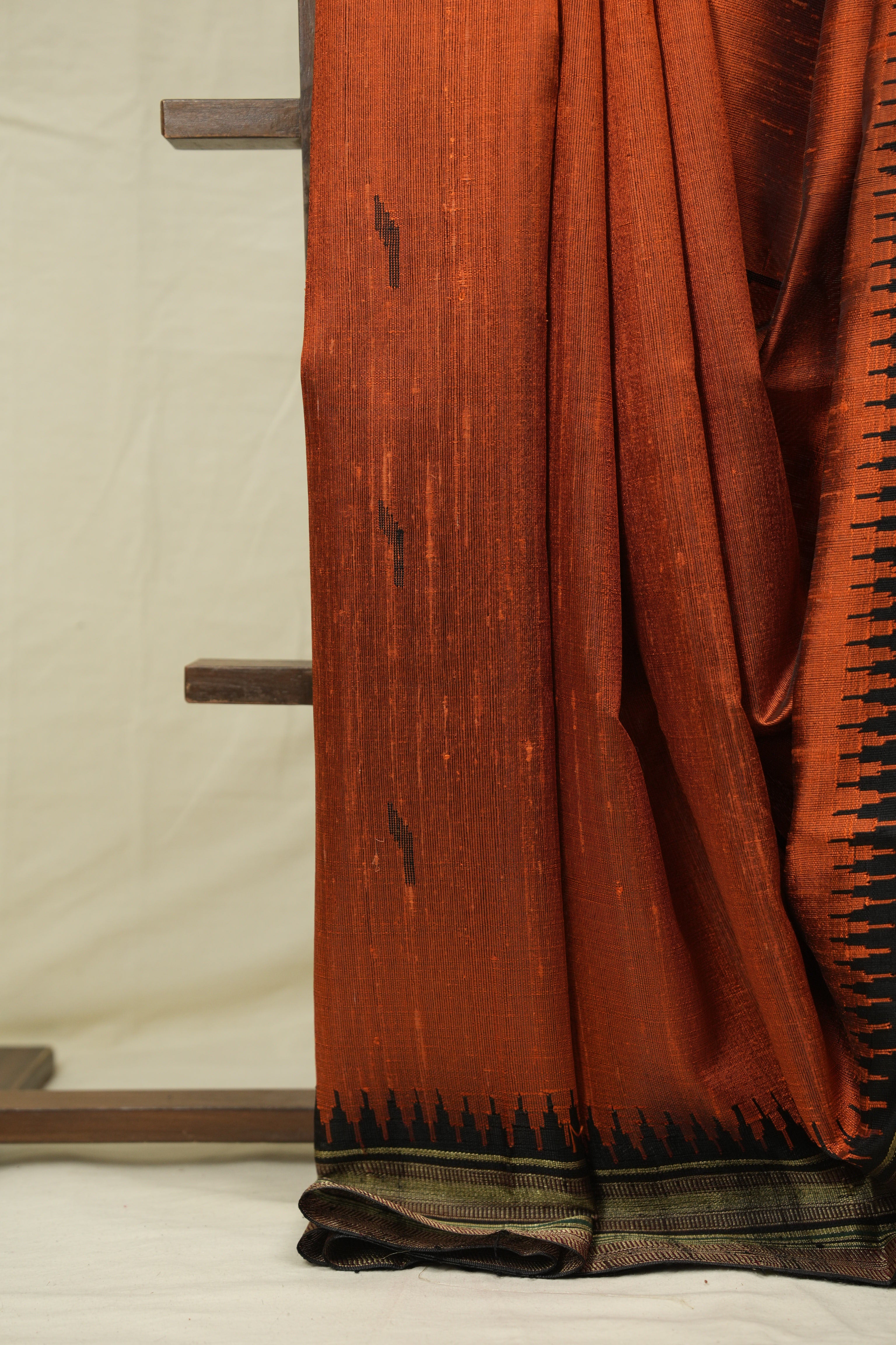 Orange raw Silk Saree - SRORSS1006