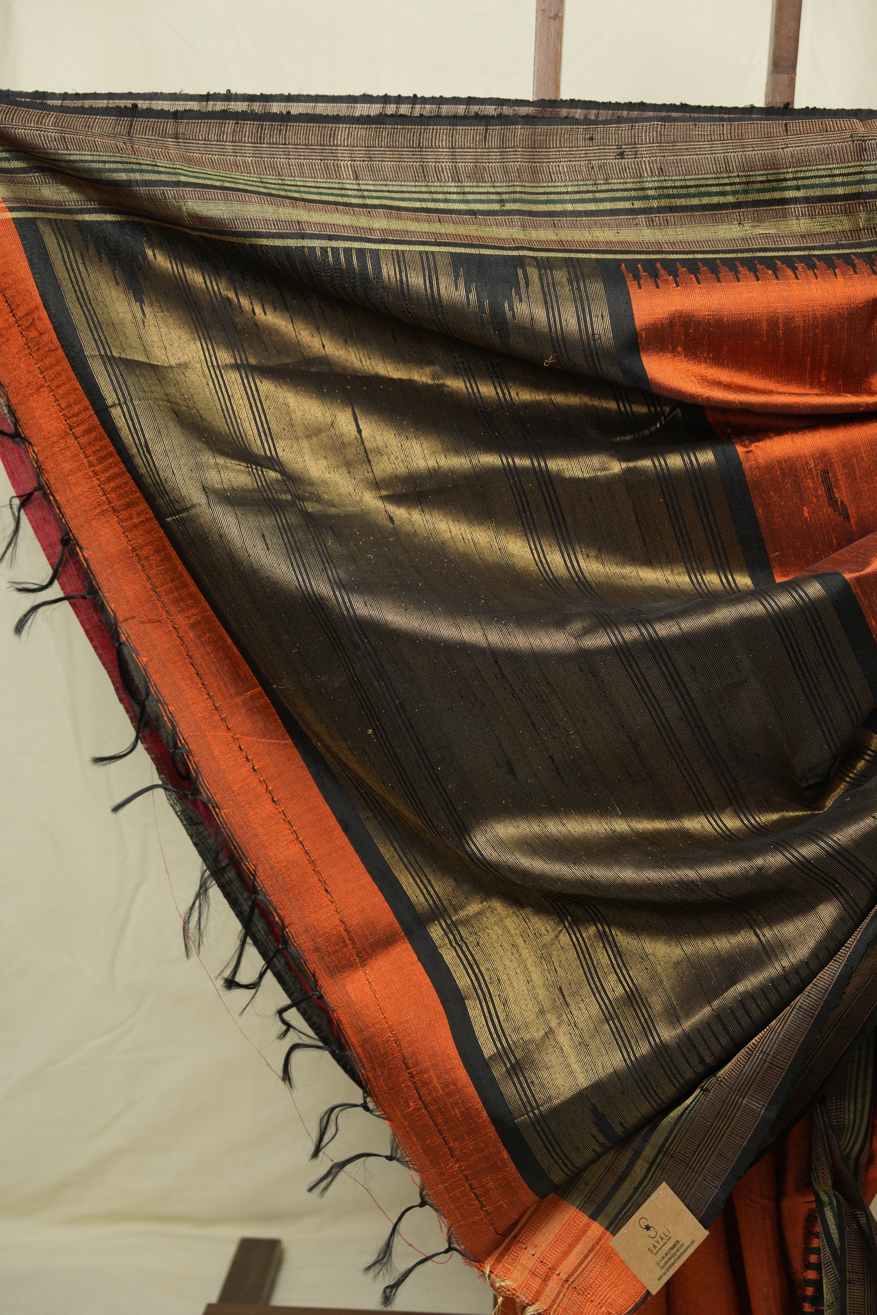 Orange raw Silk Saree - SRORSS1006