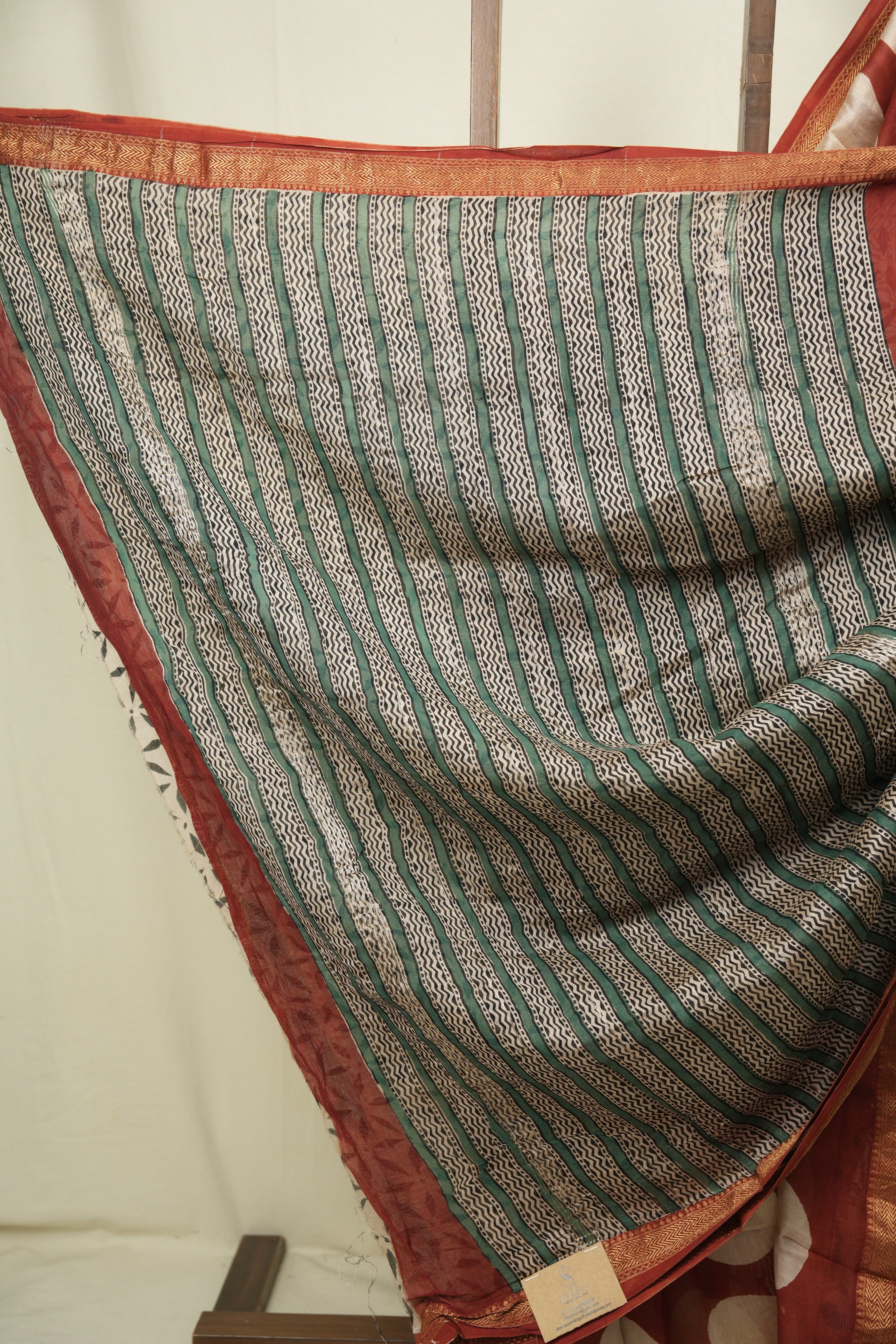 Maroon HBP Cotton Silk Saree With Maheshwari Border - SRMCSS1716
