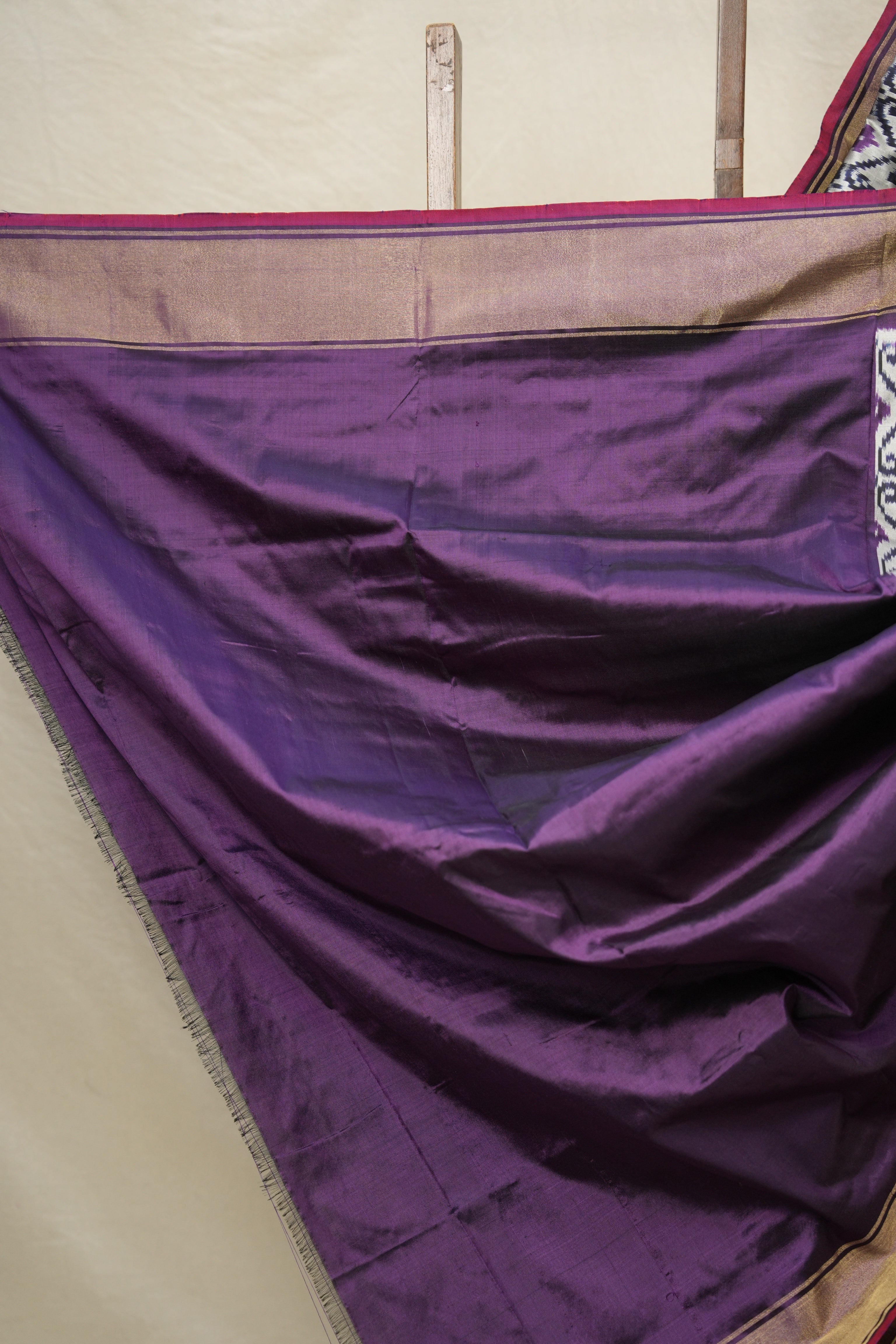 Purple Silver Pochampalli Silk Ikat Saree - SRPSPSIS277