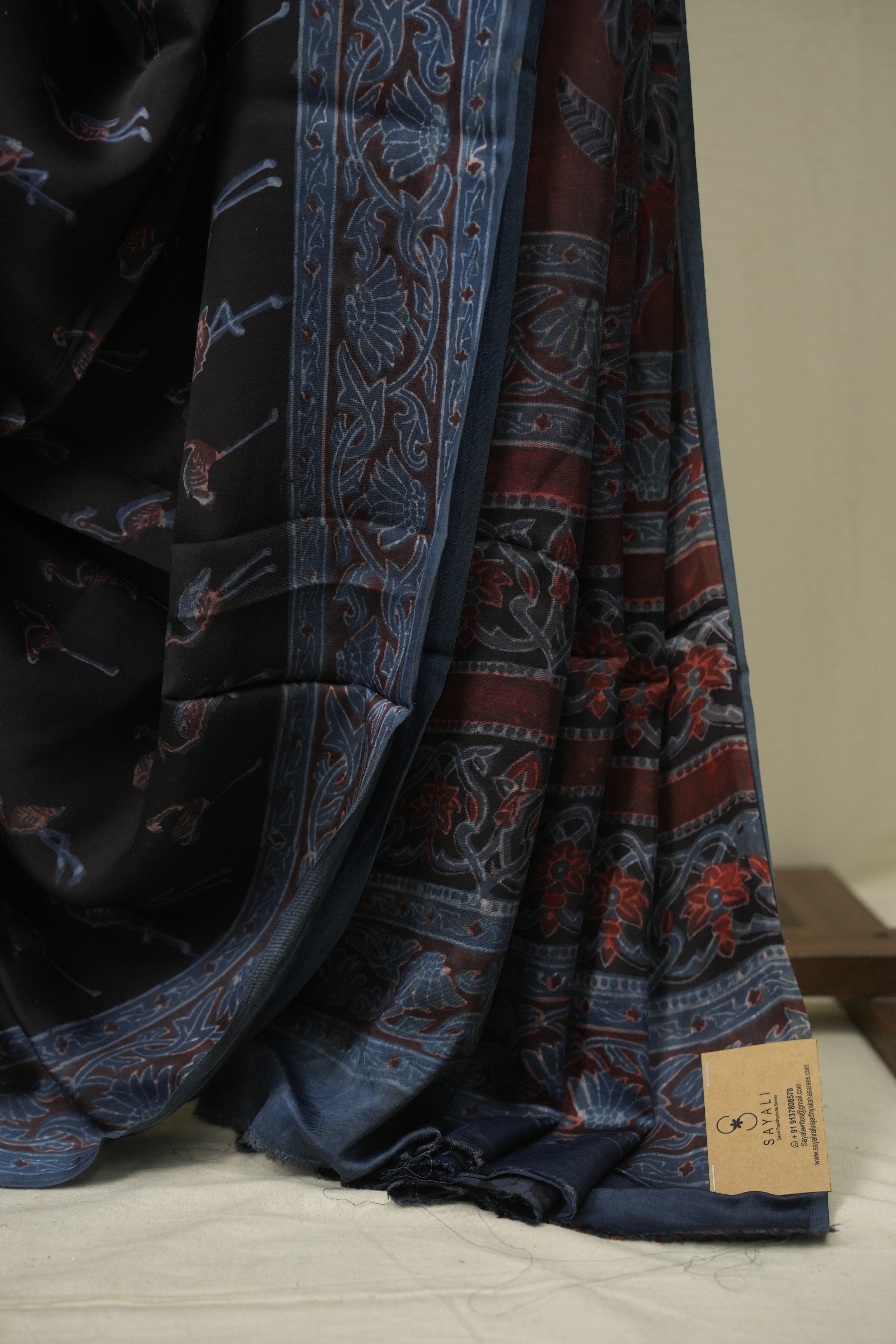 Black HBP Modal Silk Saree - SRBSMS664