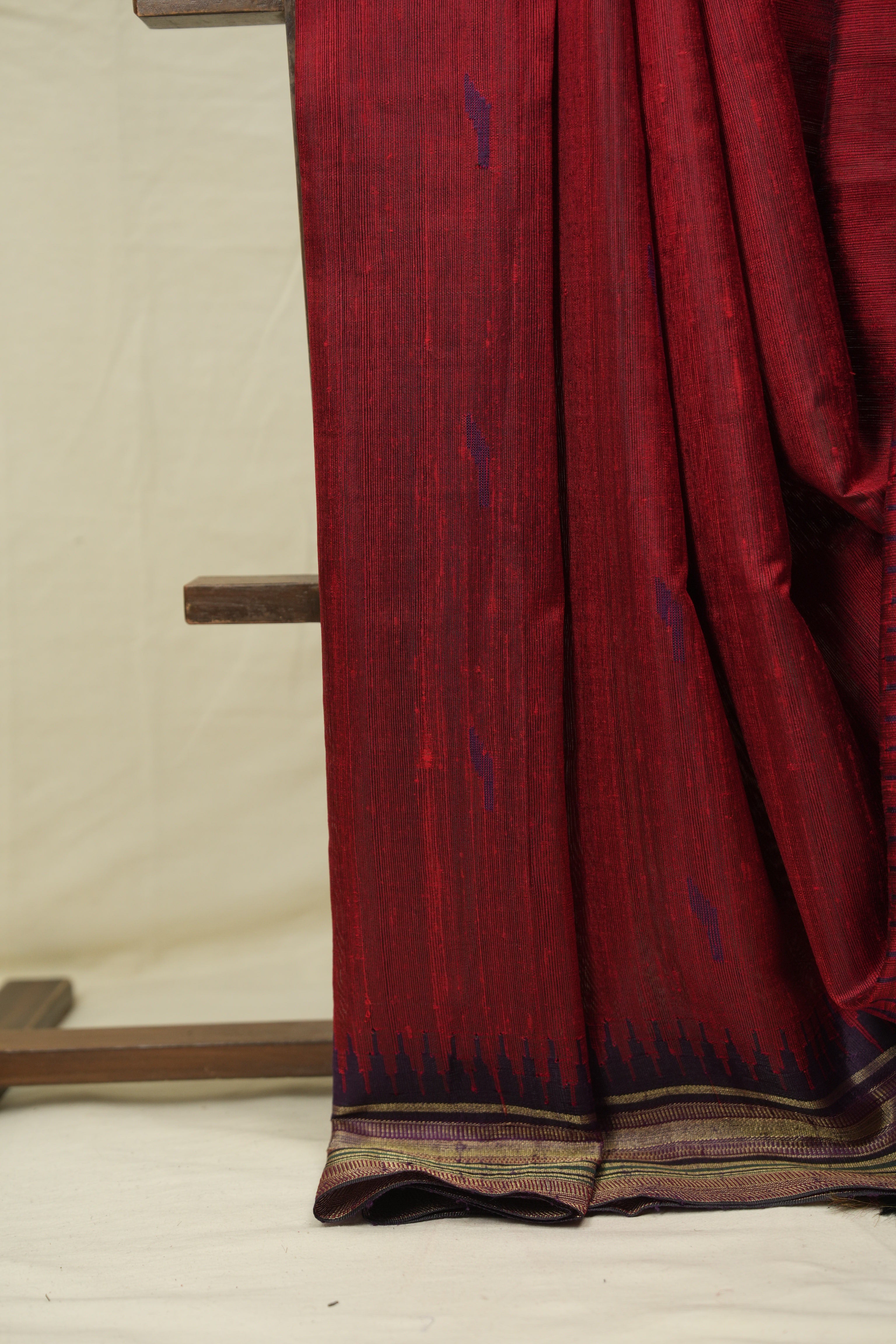 Red Raw Silk Saree - SRRRSS1000