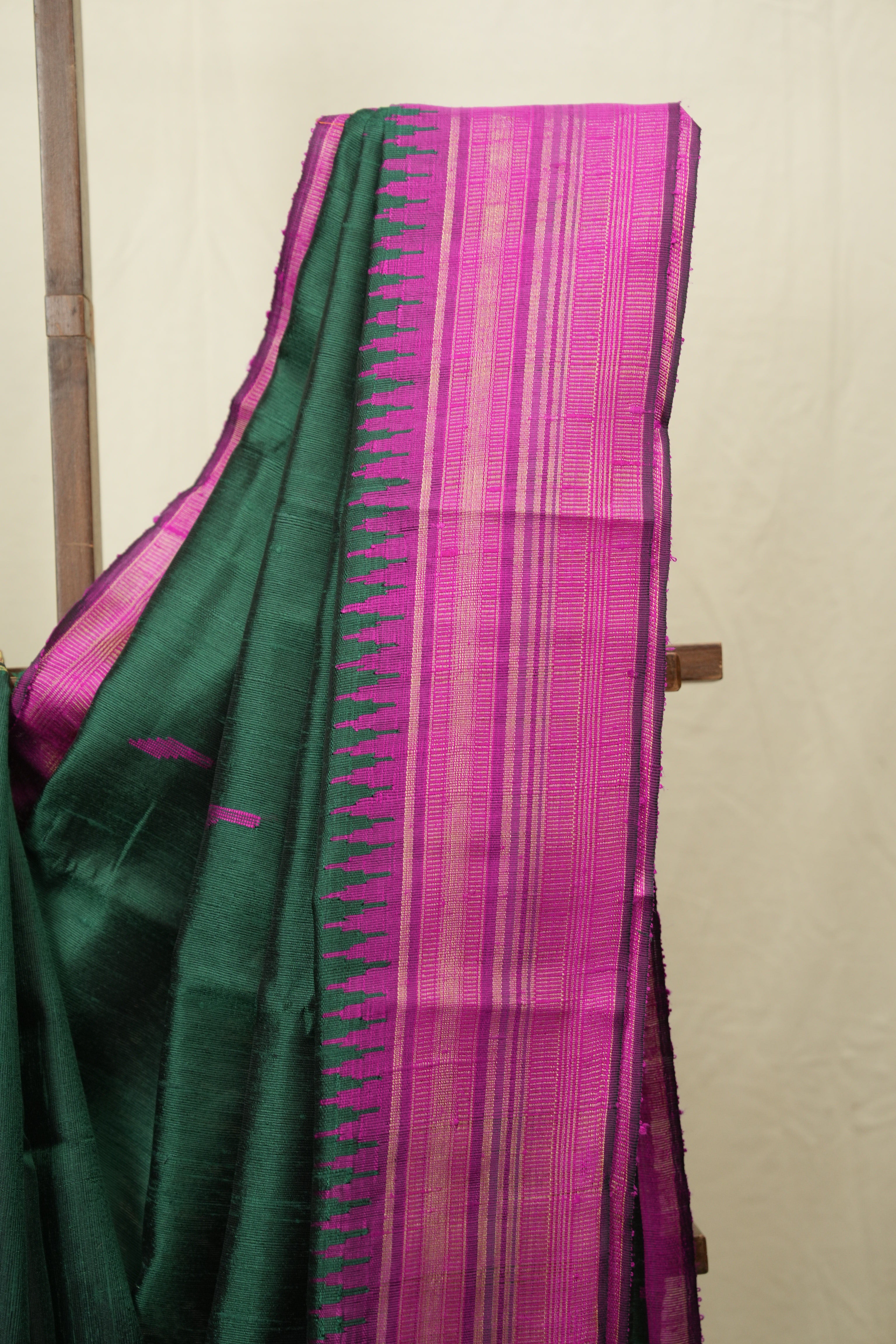 Green Raw Silk Saree - SRGRSS1001