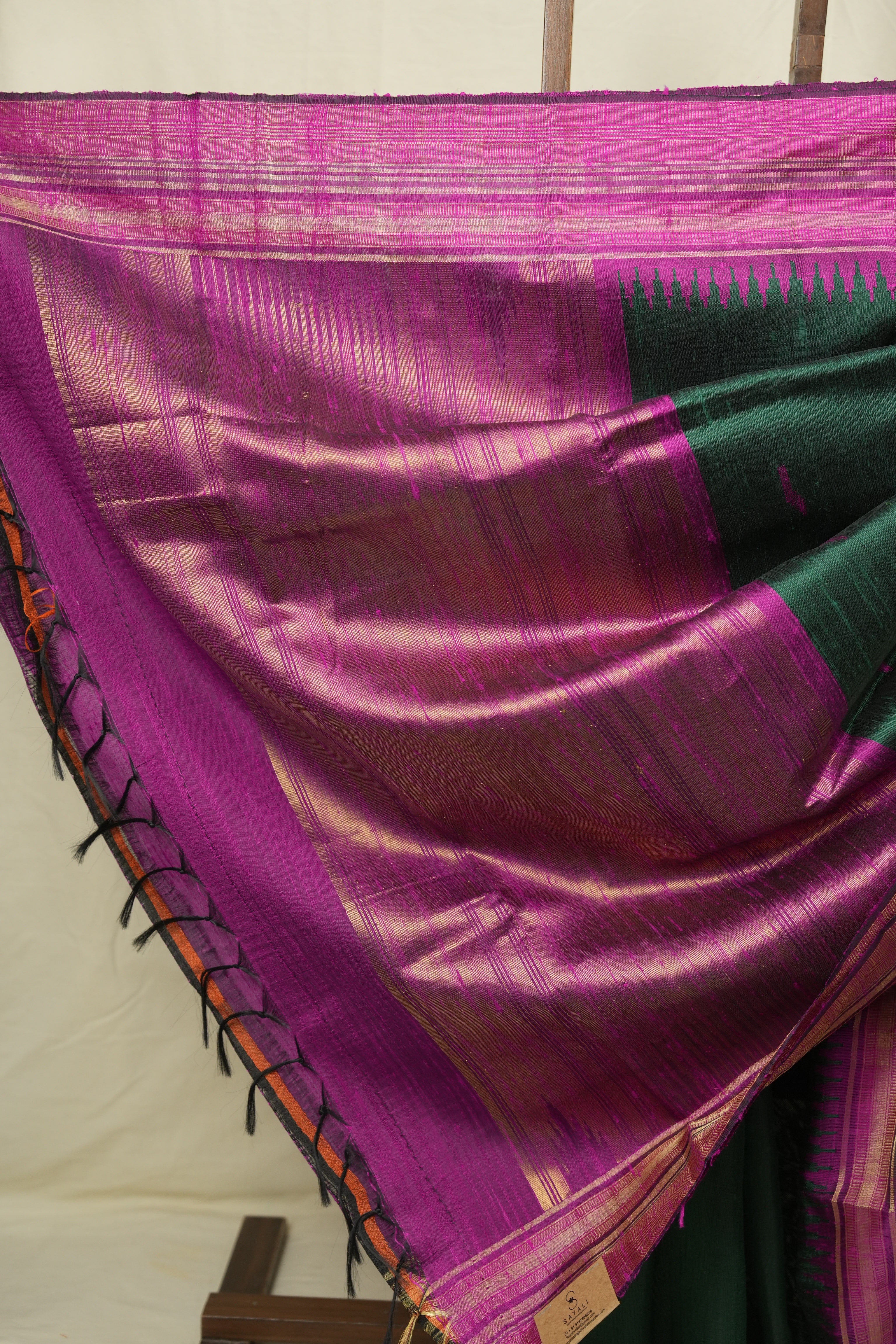 Green Raw Silk Saree - SRGRSS1001