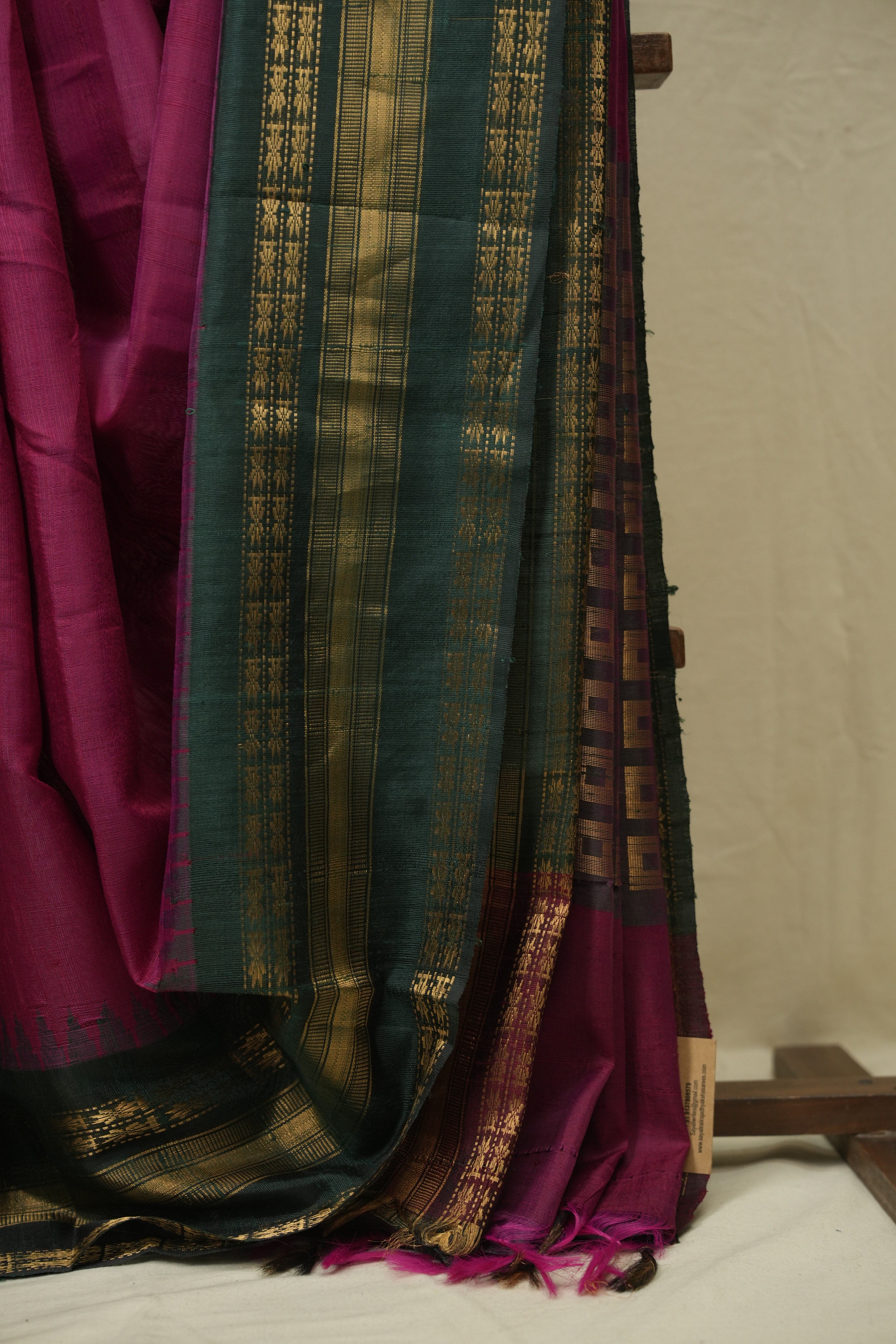 Magenta Raw Silk Saree - SRMRSS1055