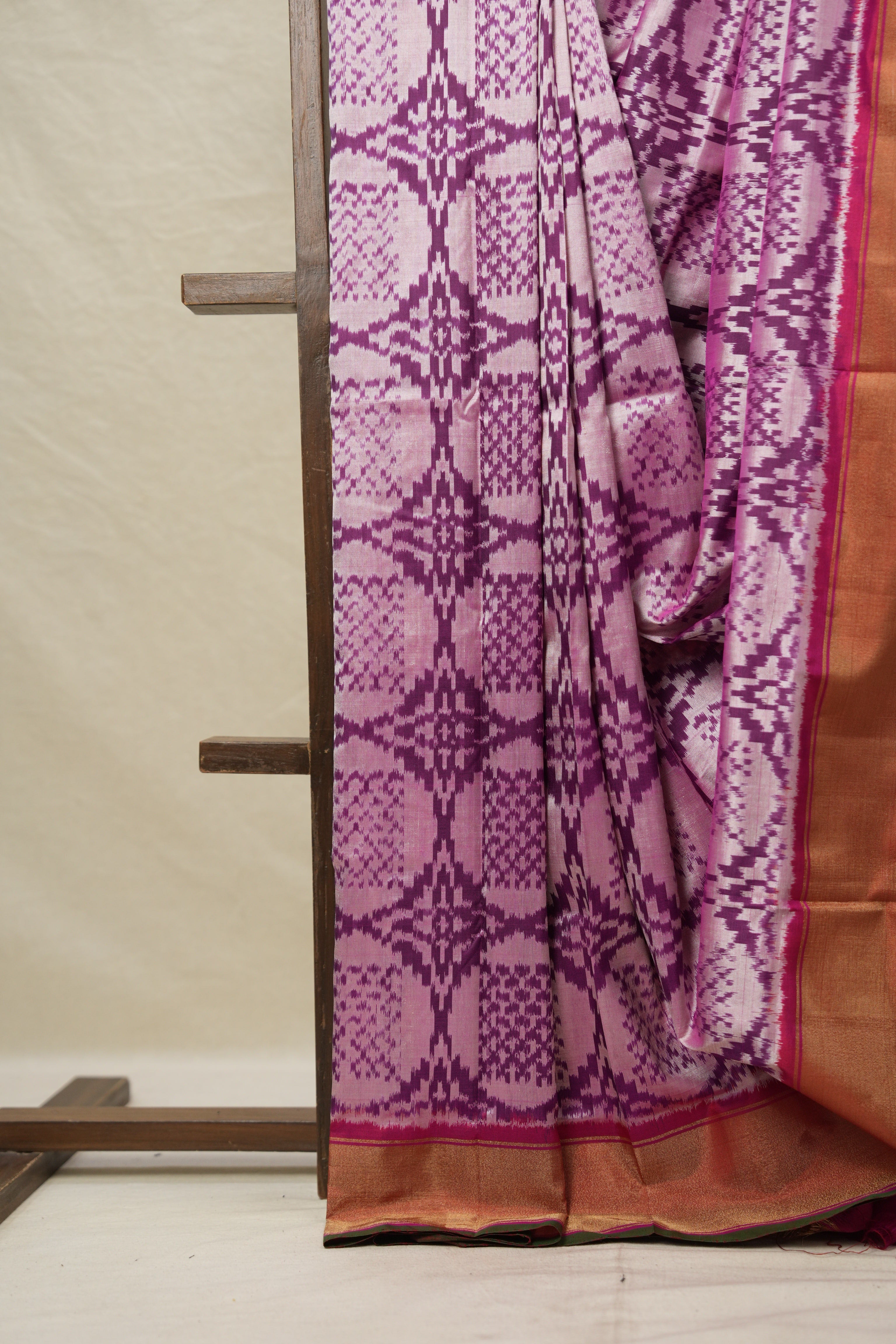 Purple Silver Pochampalli Silk Ikat Saree - SRPSPSIS272