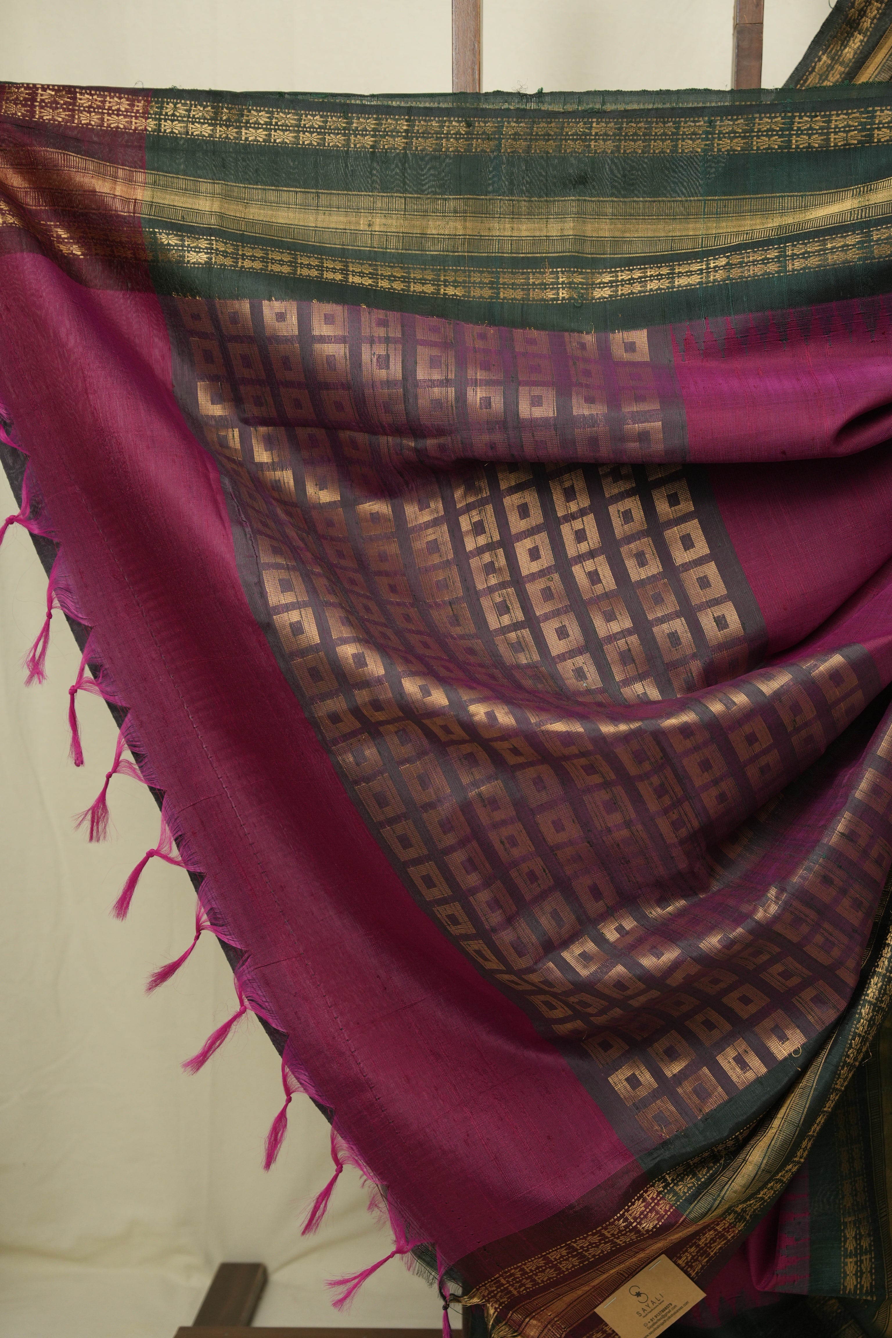 Magenta Raw Silk Saree - SRMRSS1055
