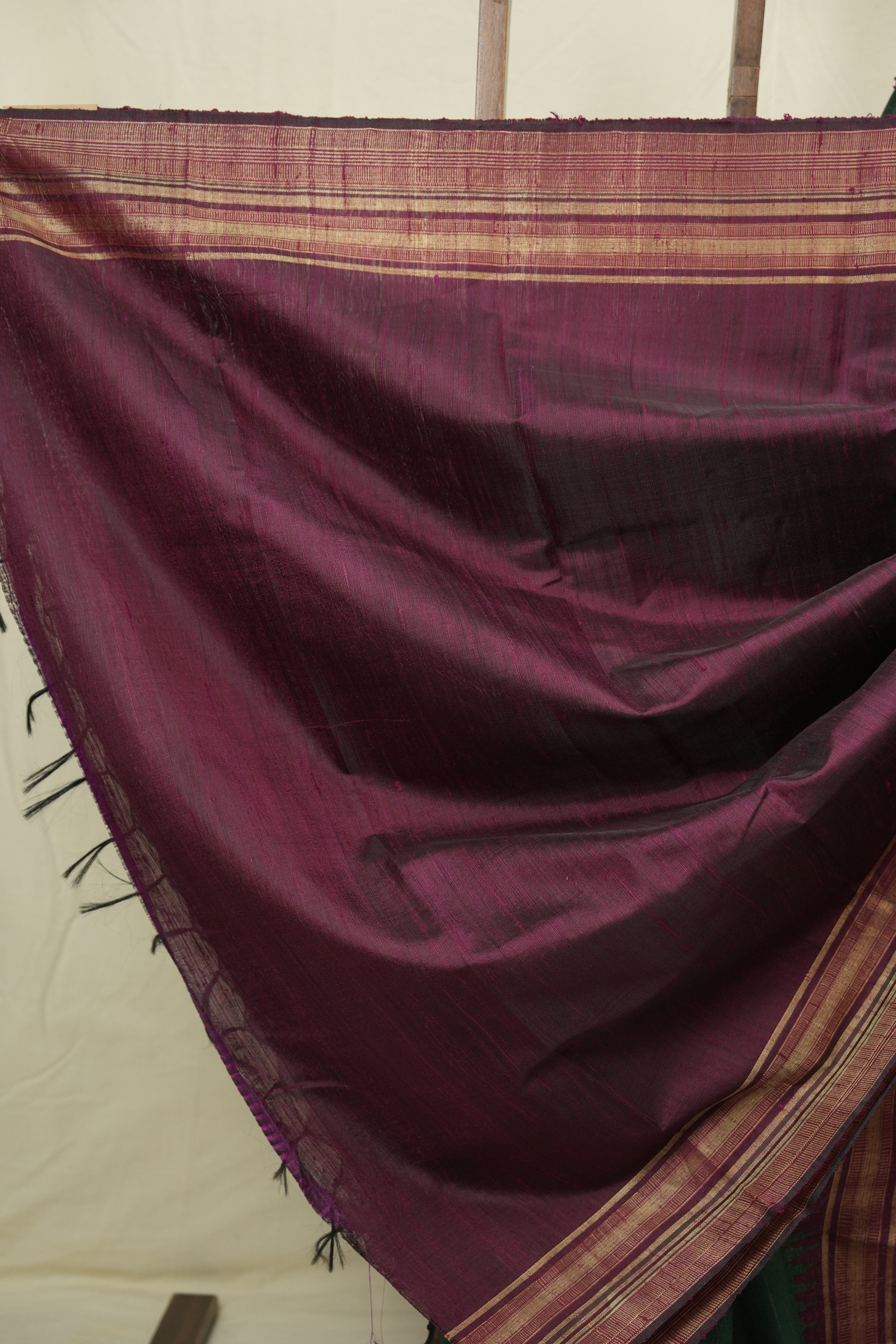 Dark Green Raw Silk Saree - SRDGRSS997