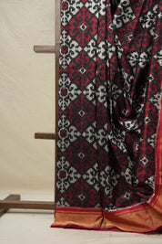 Red Grey Pochampalli Silk Ikat Saree - SRRGPSIS267