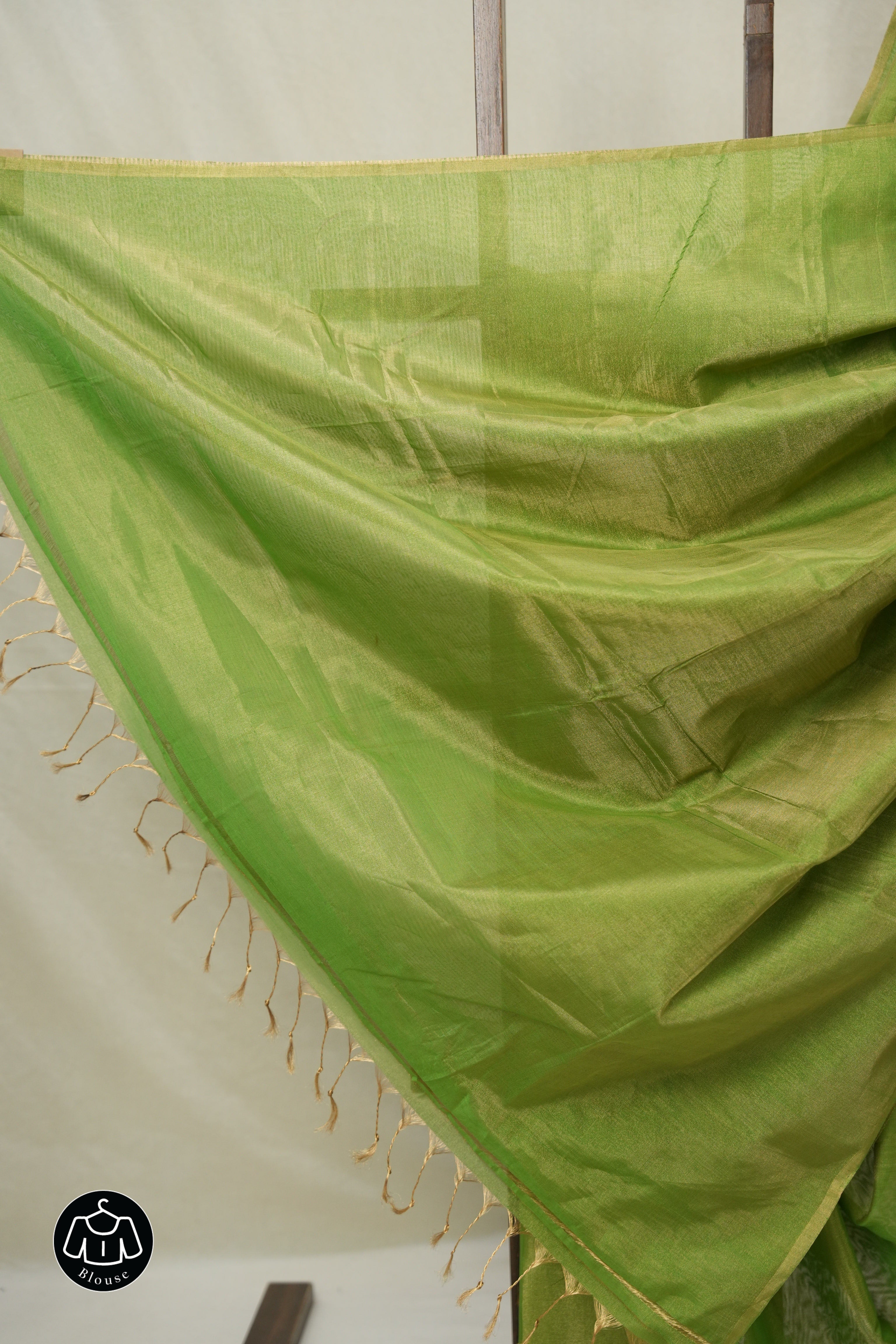 Parrot Green Maheshwari Tissue Saree - SRPGMTS737