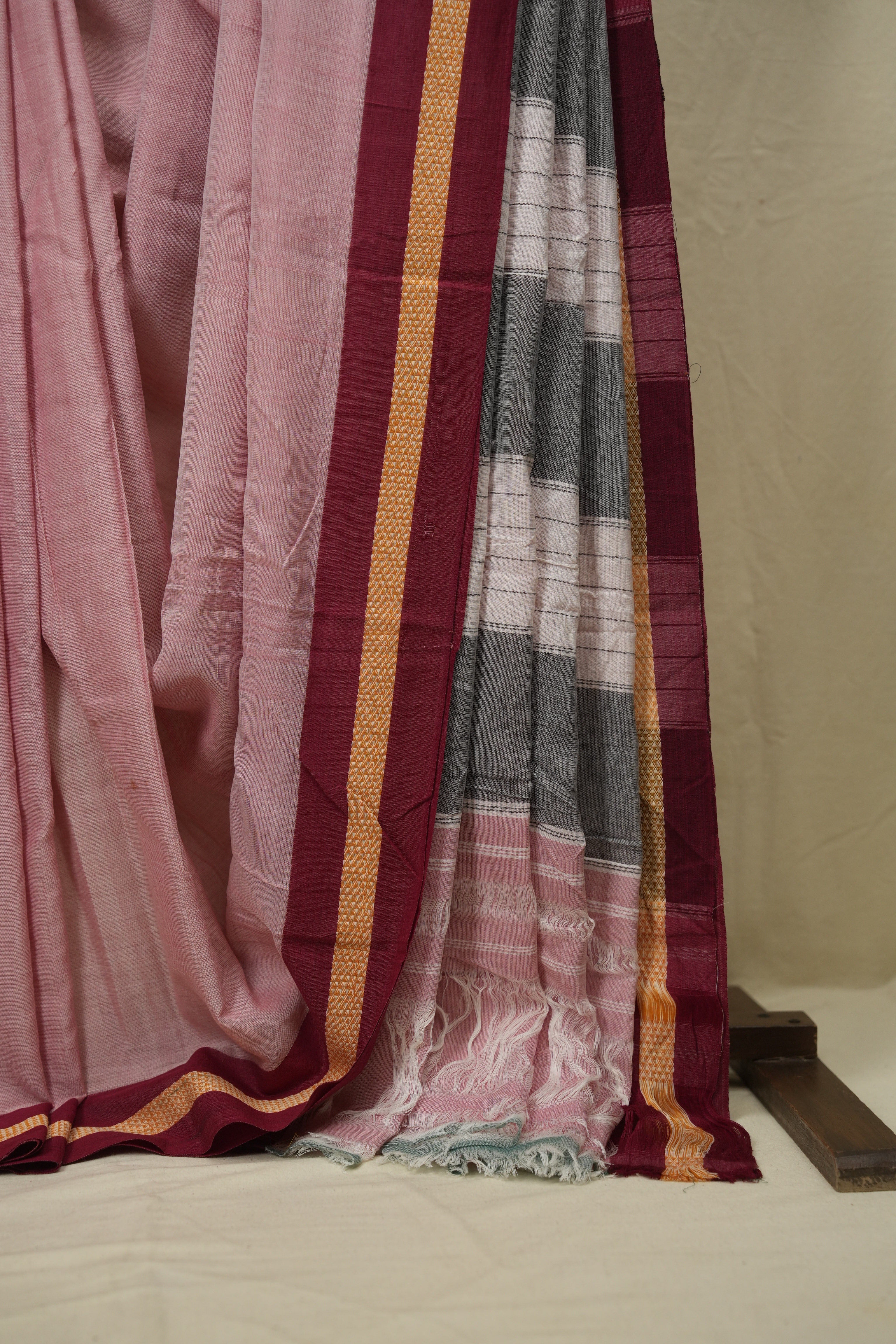 Pink Plain Cotton Patteda Anchu Saree - SRPPAS359