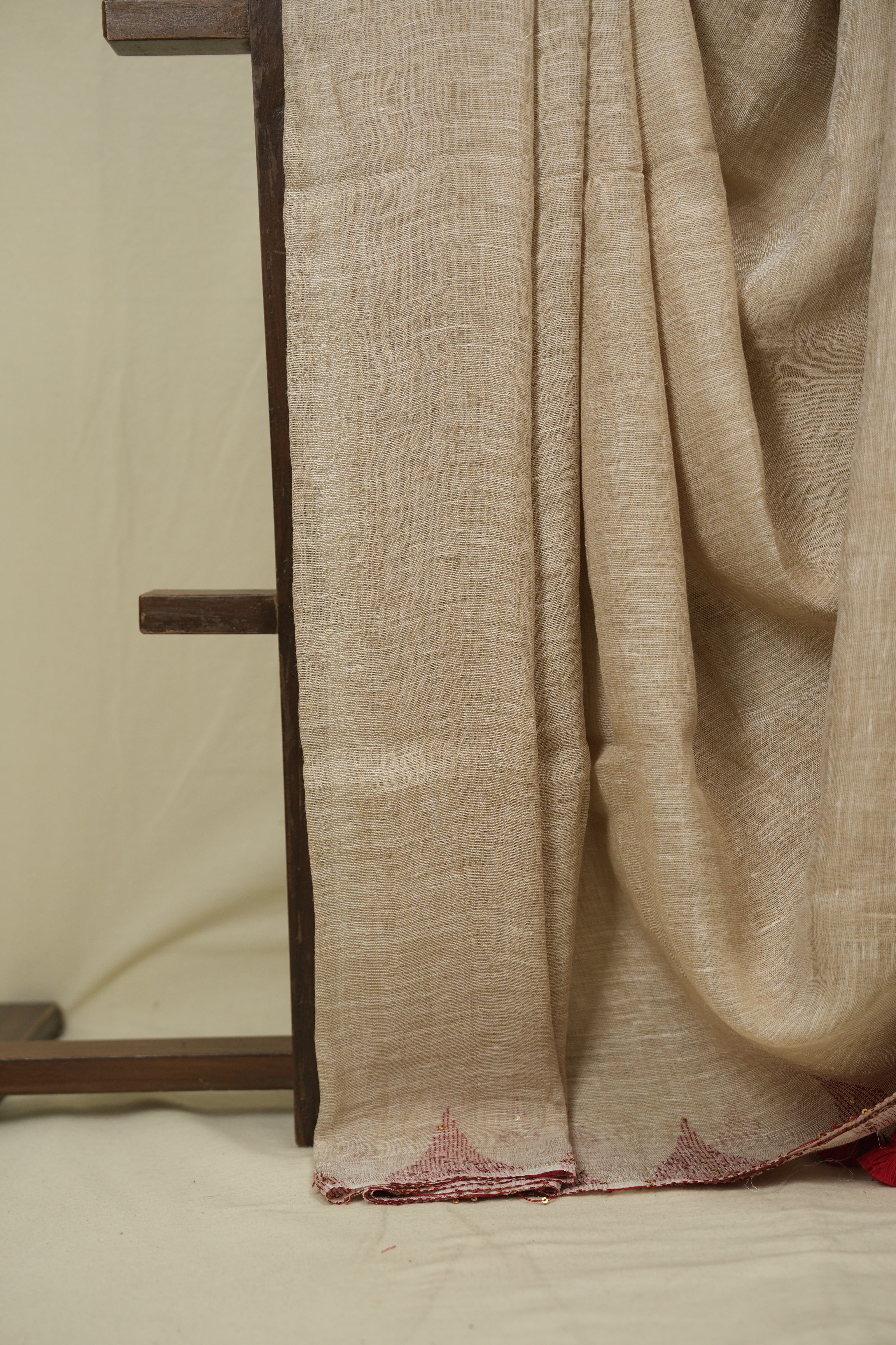 Cream Sequins Linen Saree With Red Tassels - SRCSLS514
