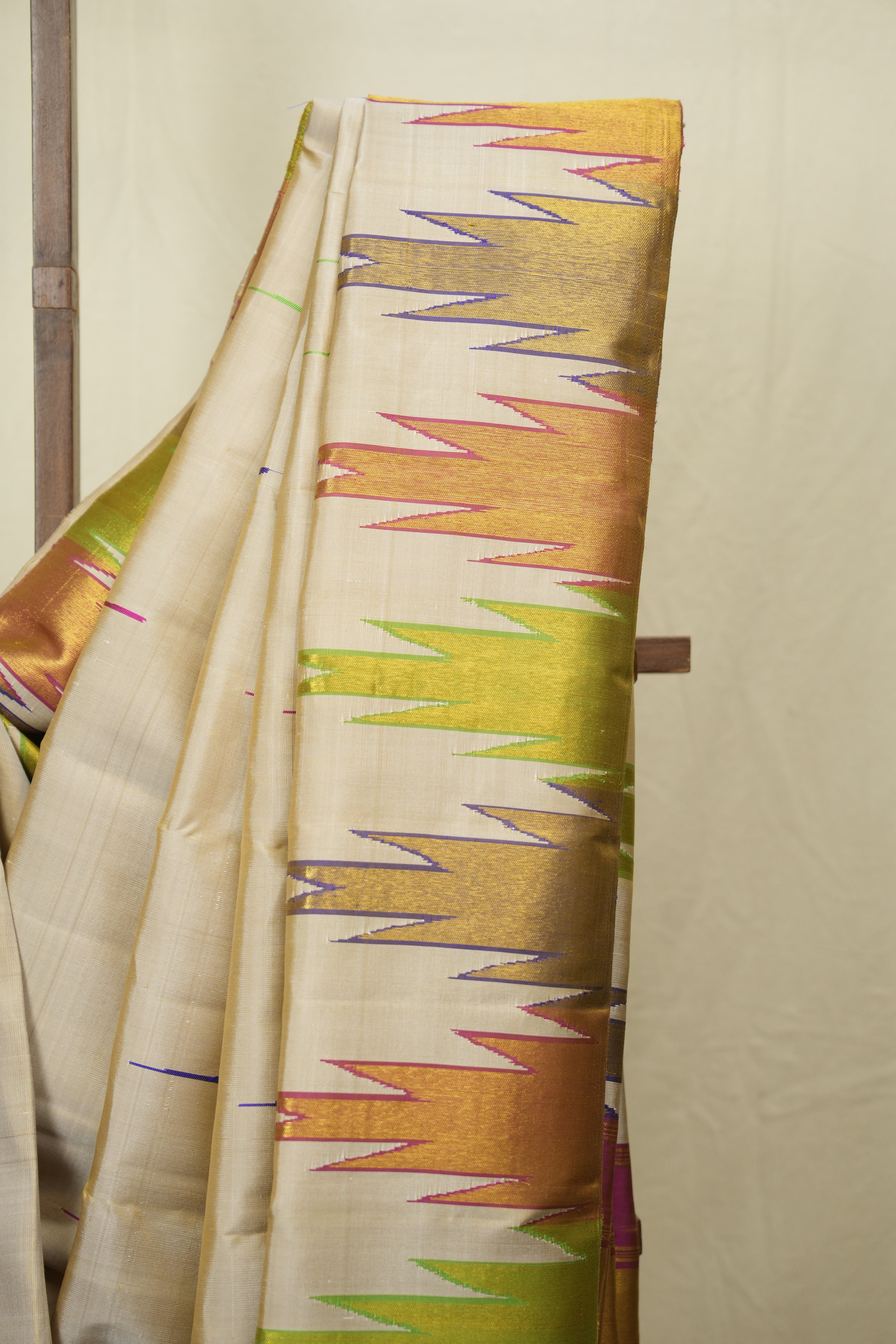 Cream Kanjivaram Silk Saree - SRCKSS1076