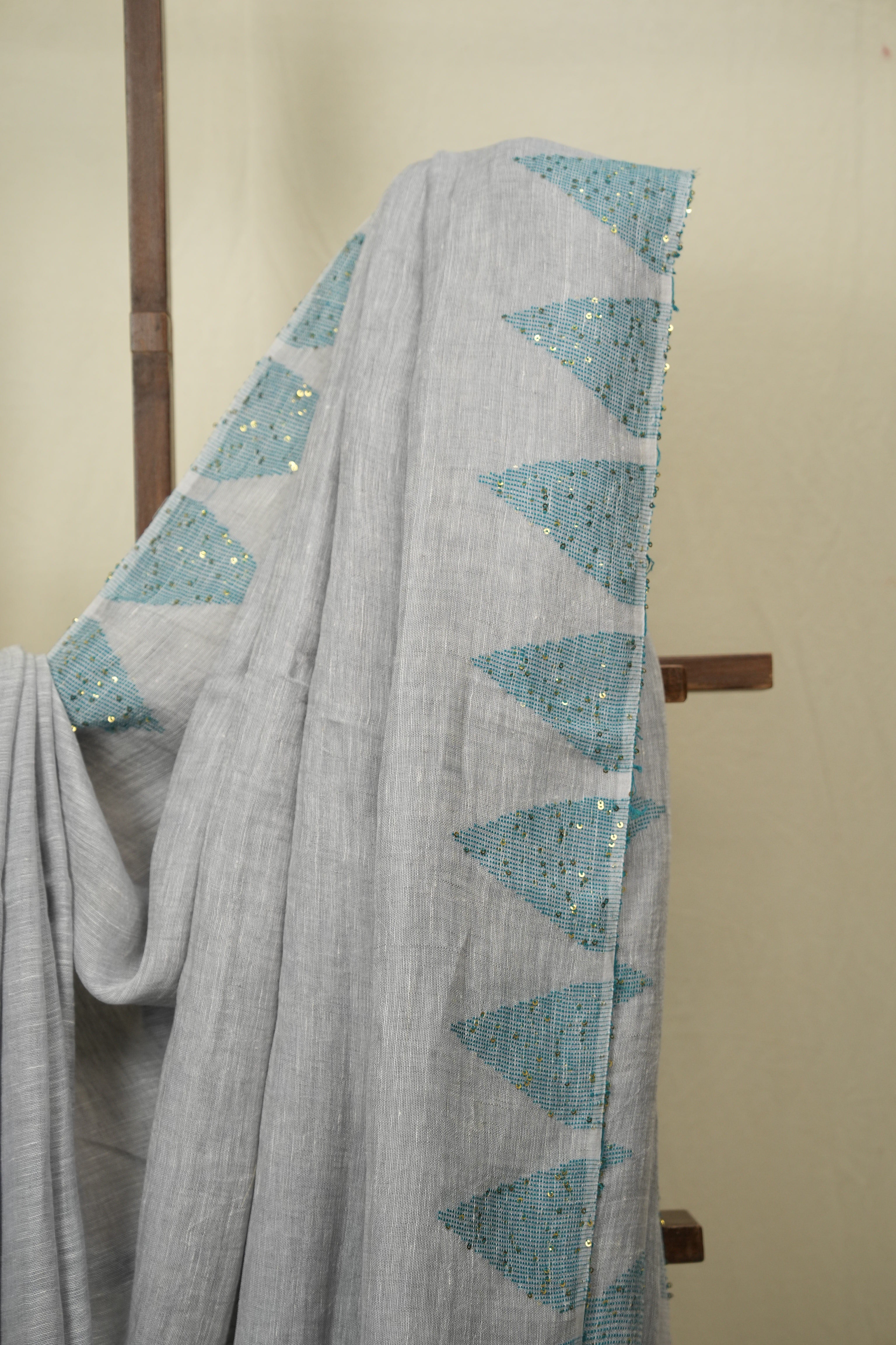 Steel Grey Sequins Linen Saree With Green Tassels - SRSGSLS512