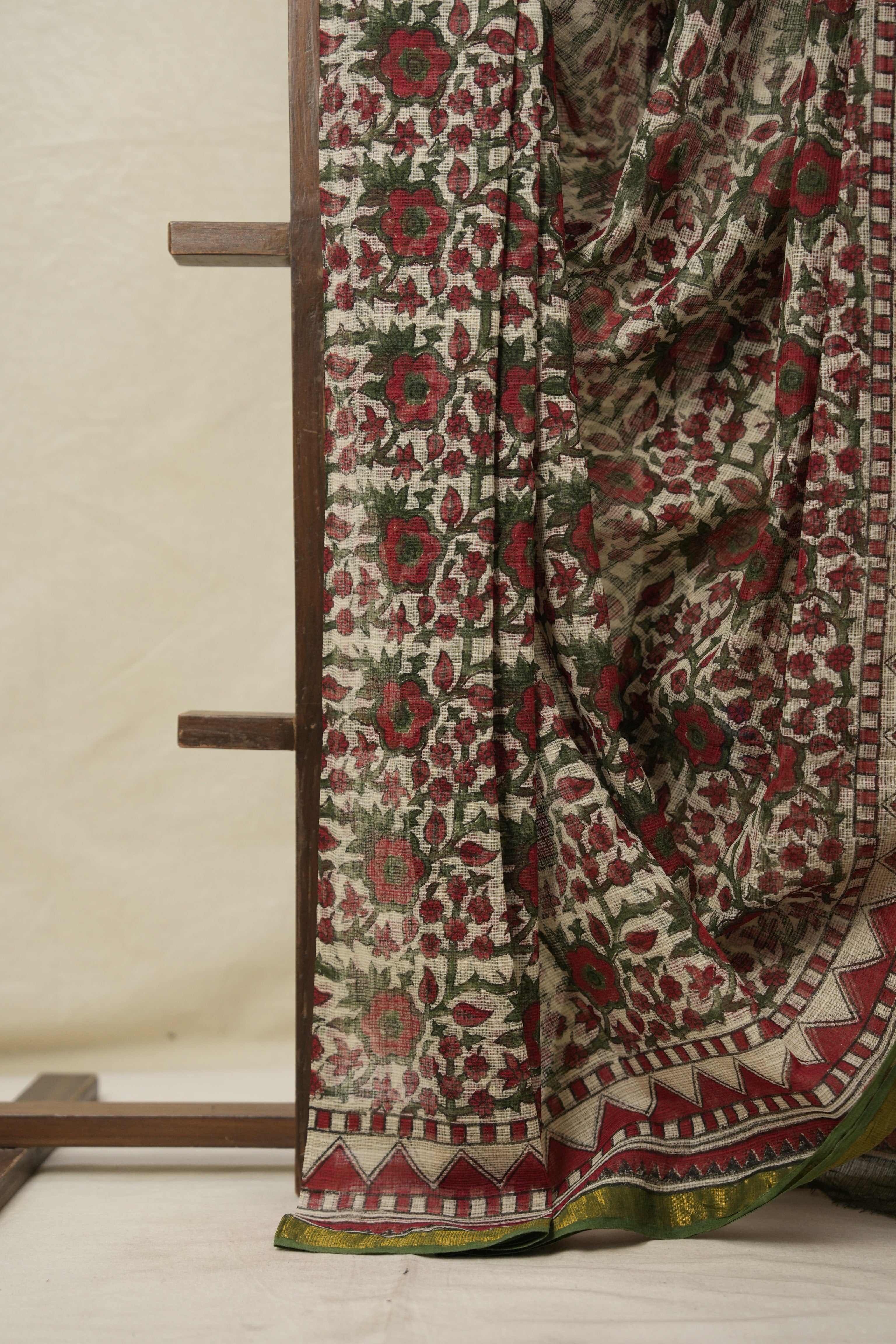 White - Red HBP Kota Doria Saree - SRWRKDS175