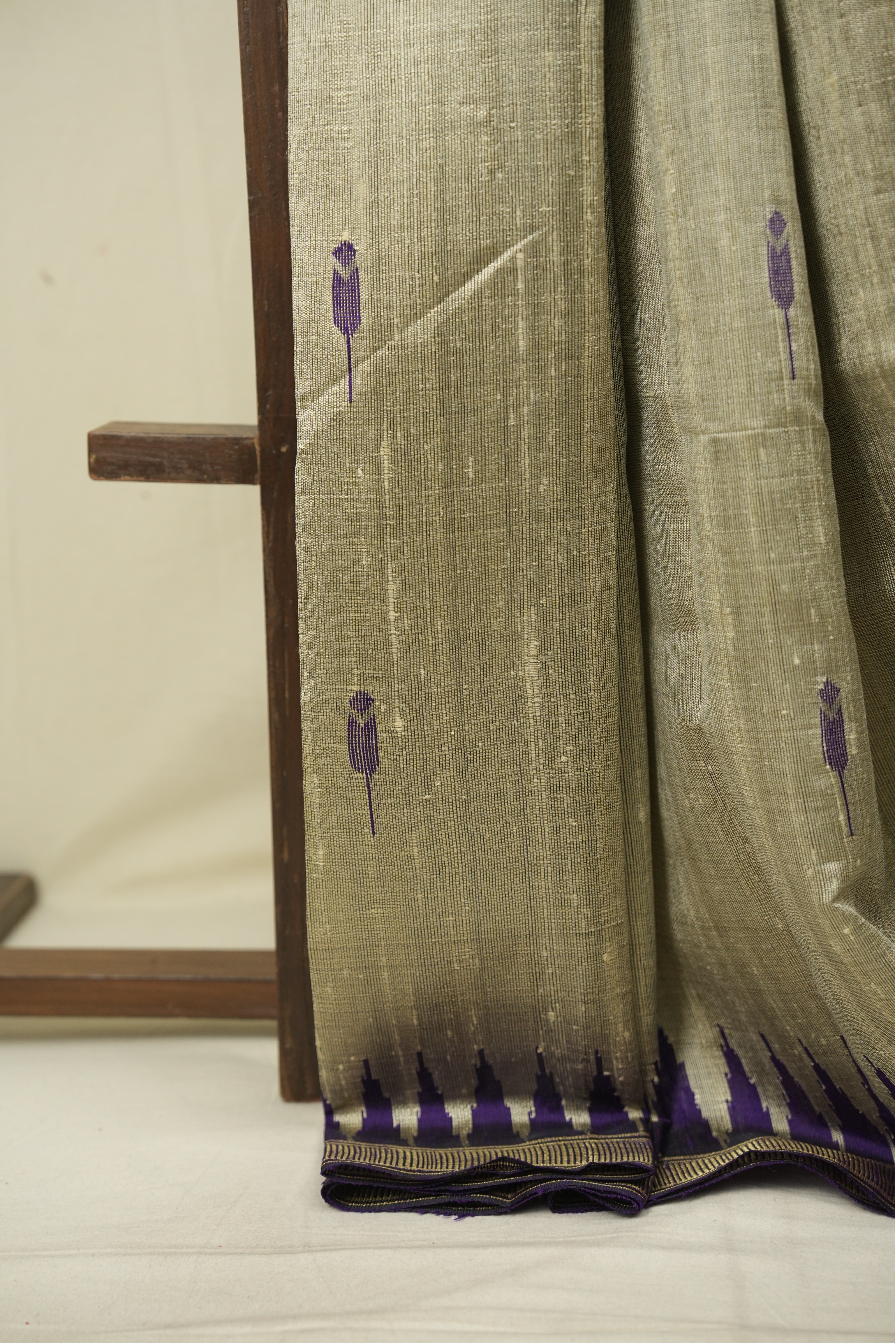 Grey Raw Silk Saree - SRGRSS1118