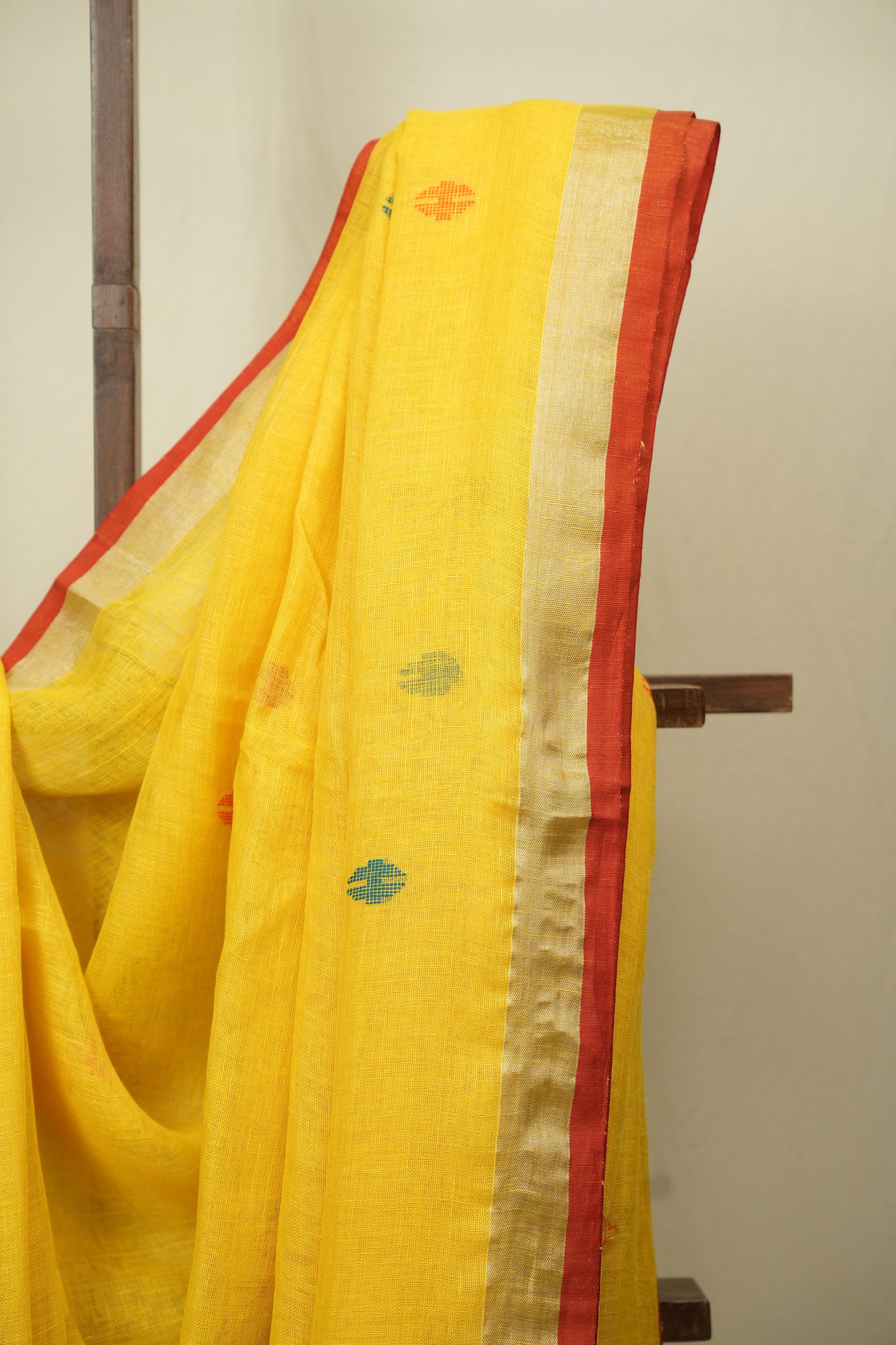 Yellow Linen Jamdani Saree - SRYLJS528