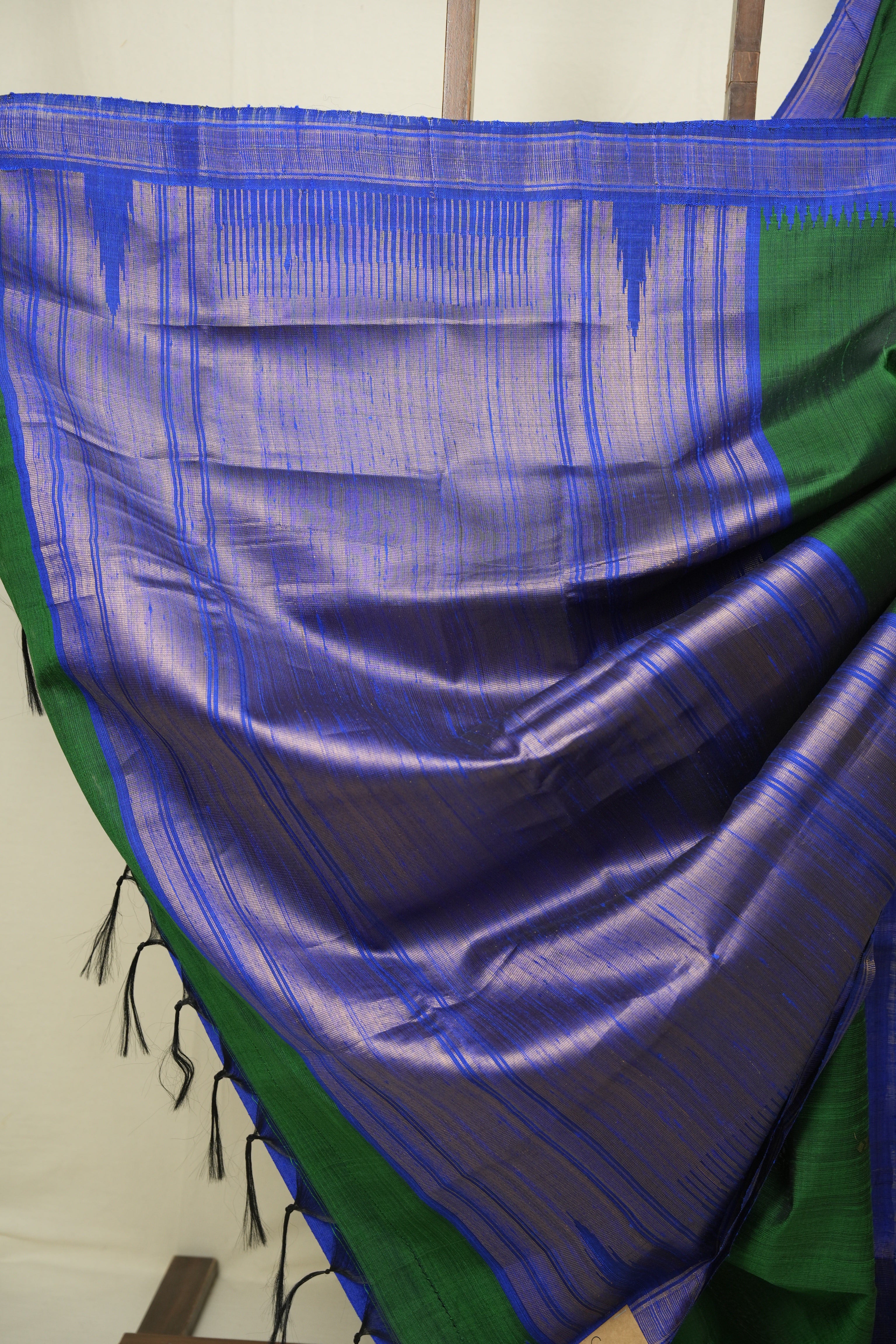 Dark Green Raw Silk Saree - SRDGRSS1119
